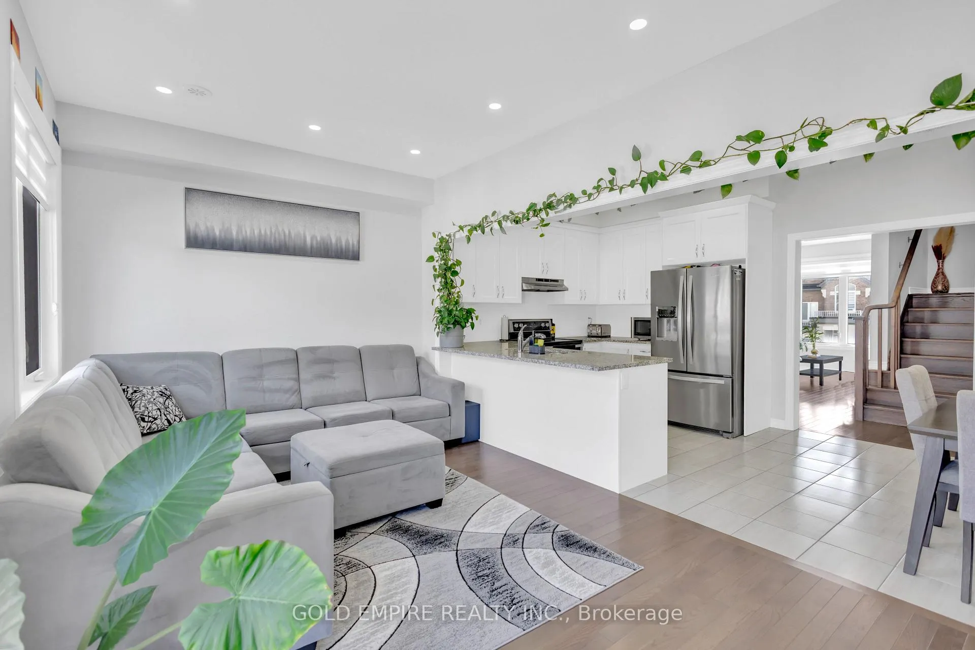 Photo 13 of 21 Flaibano Street, Brampton, Heart Lake West — HOMEH