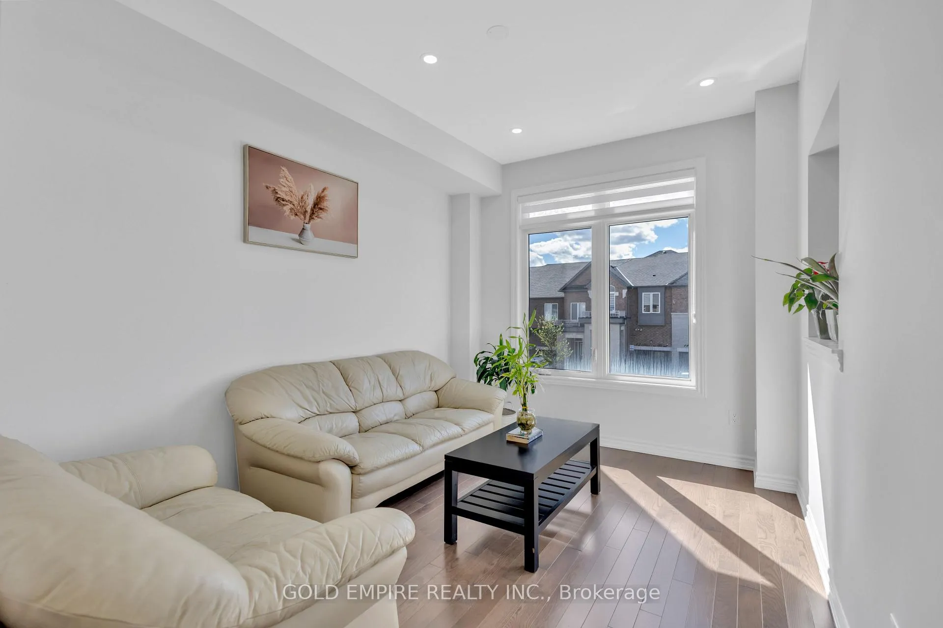 Photo 14 of 21 Flaibano Street, Brampton, Heart Lake West — HOMEH