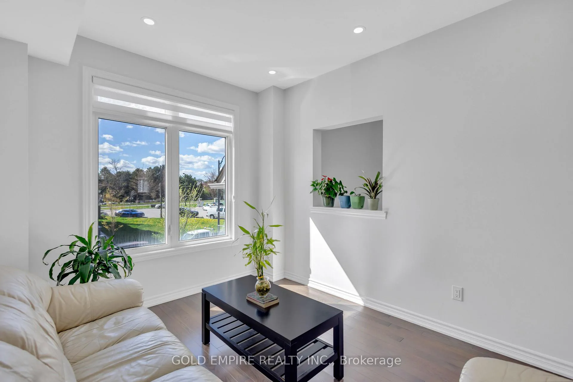 Photo 16 of 21 Flaibano Street, Brampton, Heart Lake West — HOMEH