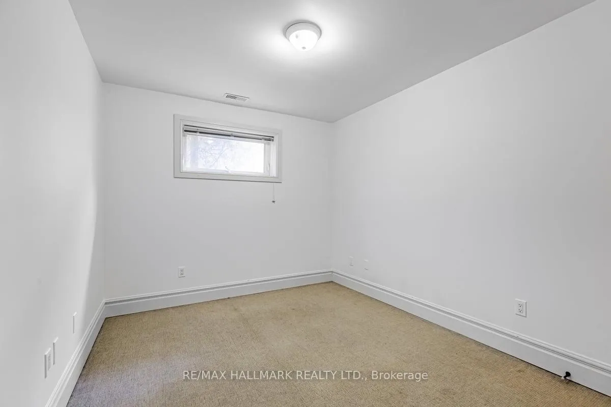 Photo 5 of Unit Basement 2, 22 Roberta Drive, Toronto, Englemount-Lawrence — HOMEH