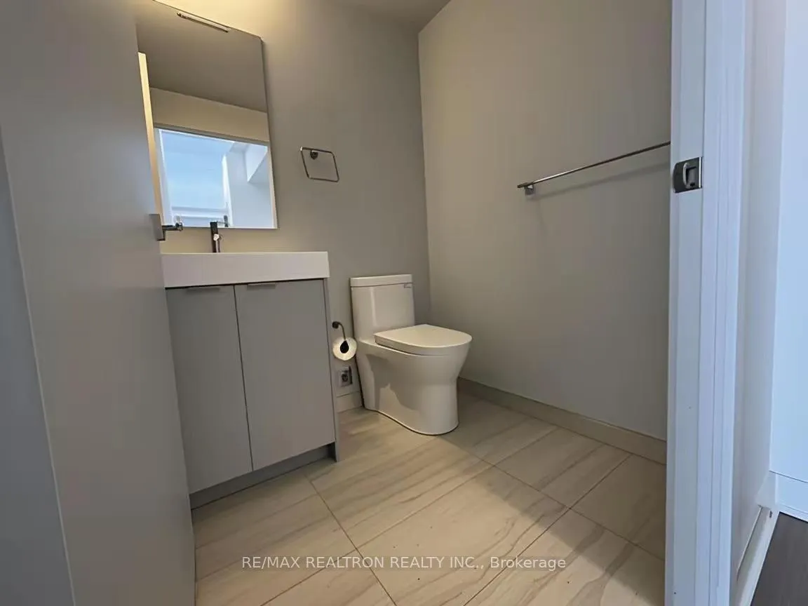 Photo 5 of Unit 4705, 2920 Highway 7, Vaughan, Concord — HOMEH