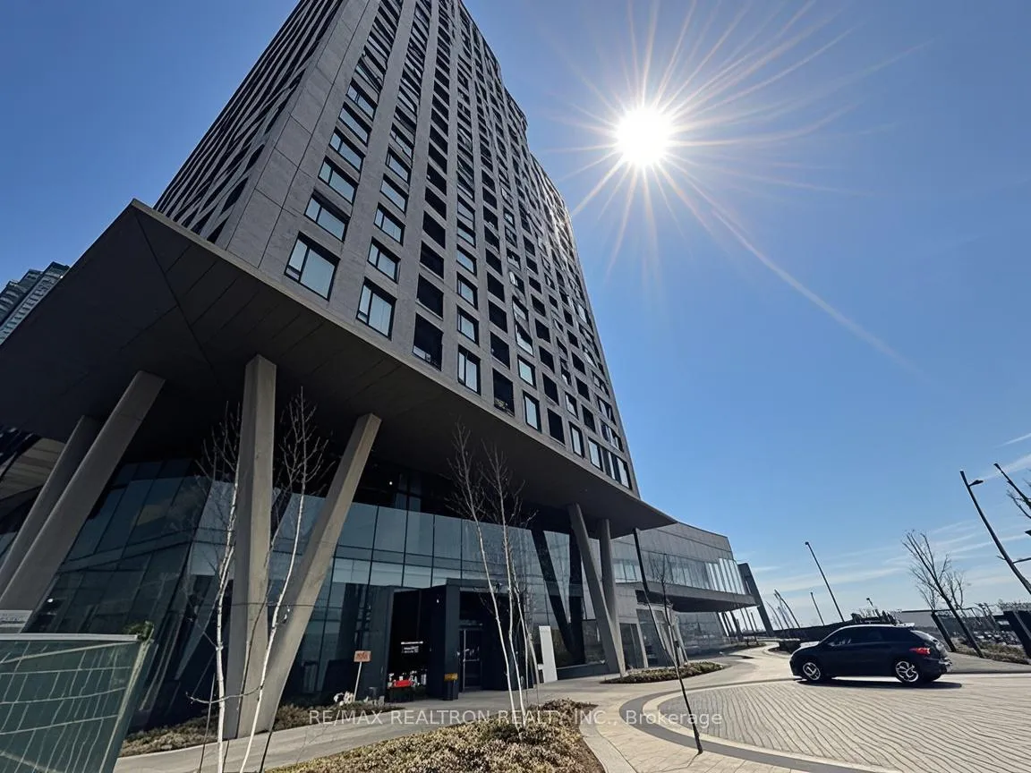 Photo 6 of Unit 4705, 2920 Highway 7, Vaughan, Concord — HOMEH