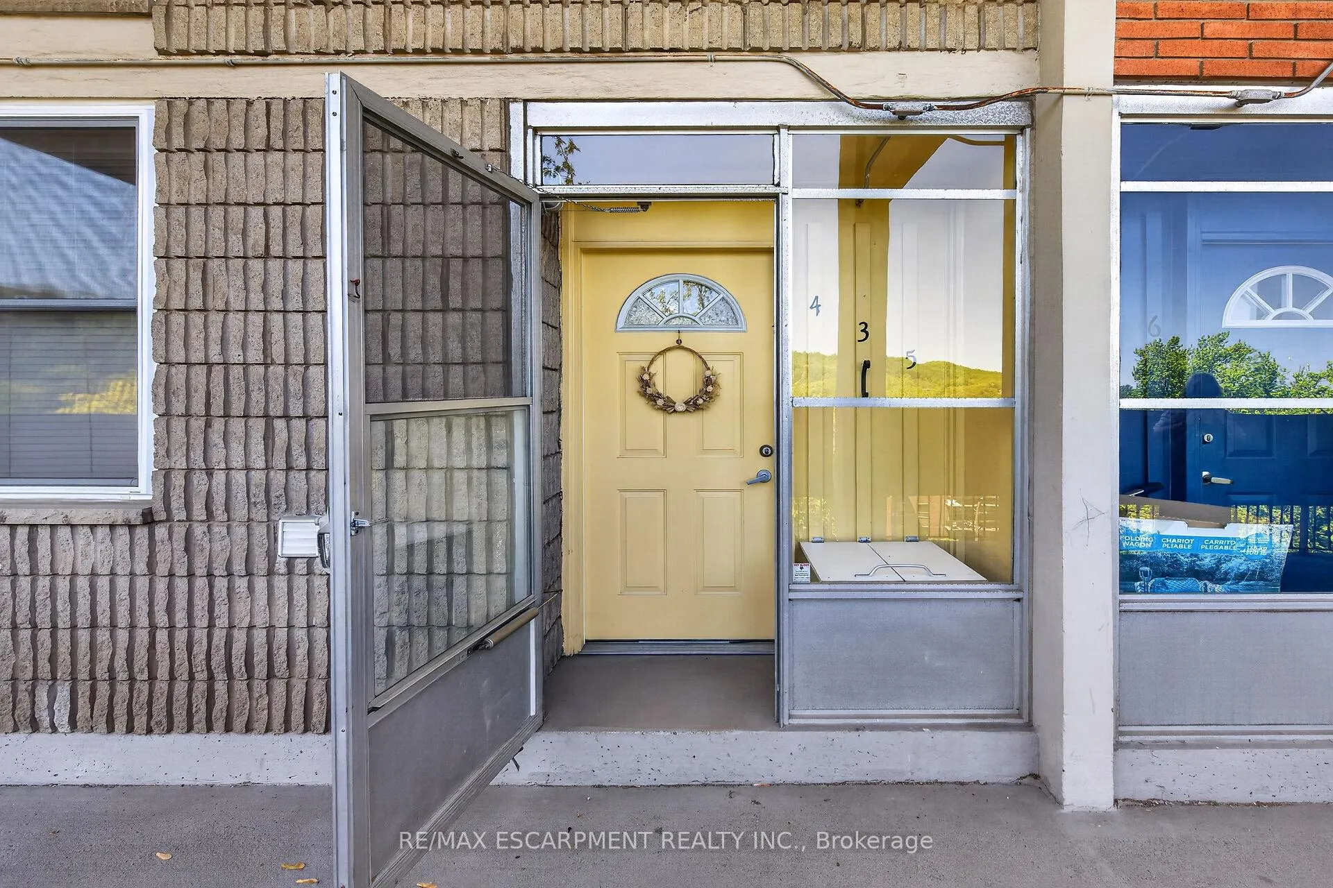 Photo 4 of Unit 435, 350 Quigley Road, Hamilton, Vincent — HOMEH