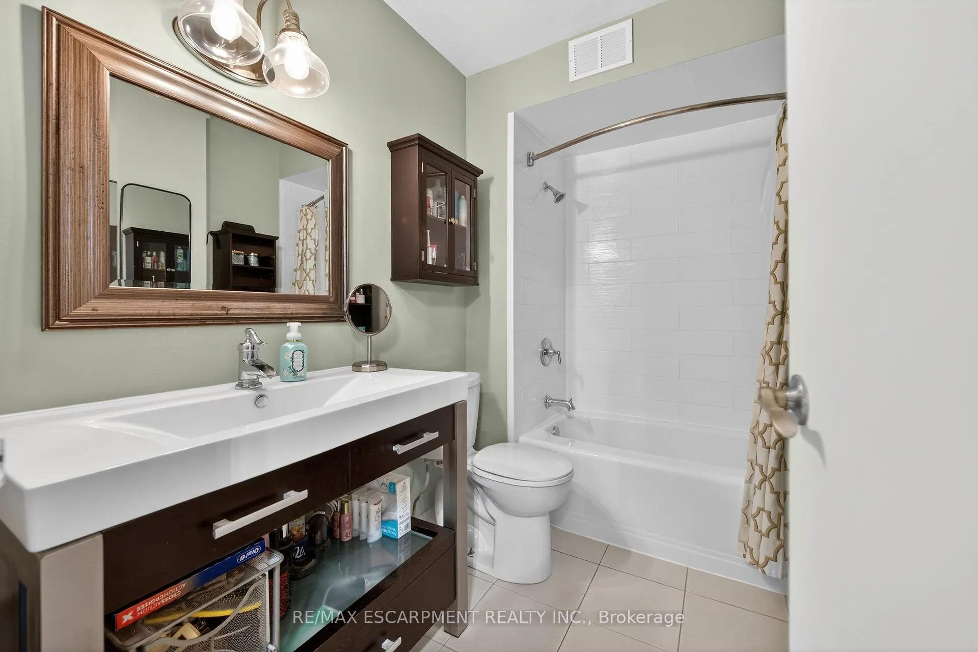 Photo 26 of Unit 435, 350 Quigley Road, Hamilton, Vincent — HOMEH