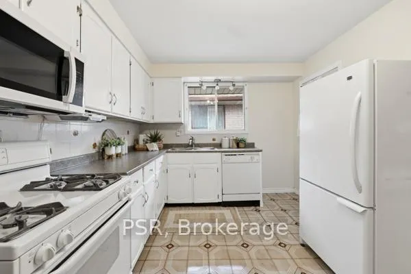 Photo 8 of 957 Stone Chruch Road, Hamilton, Quinndale — HOMEH