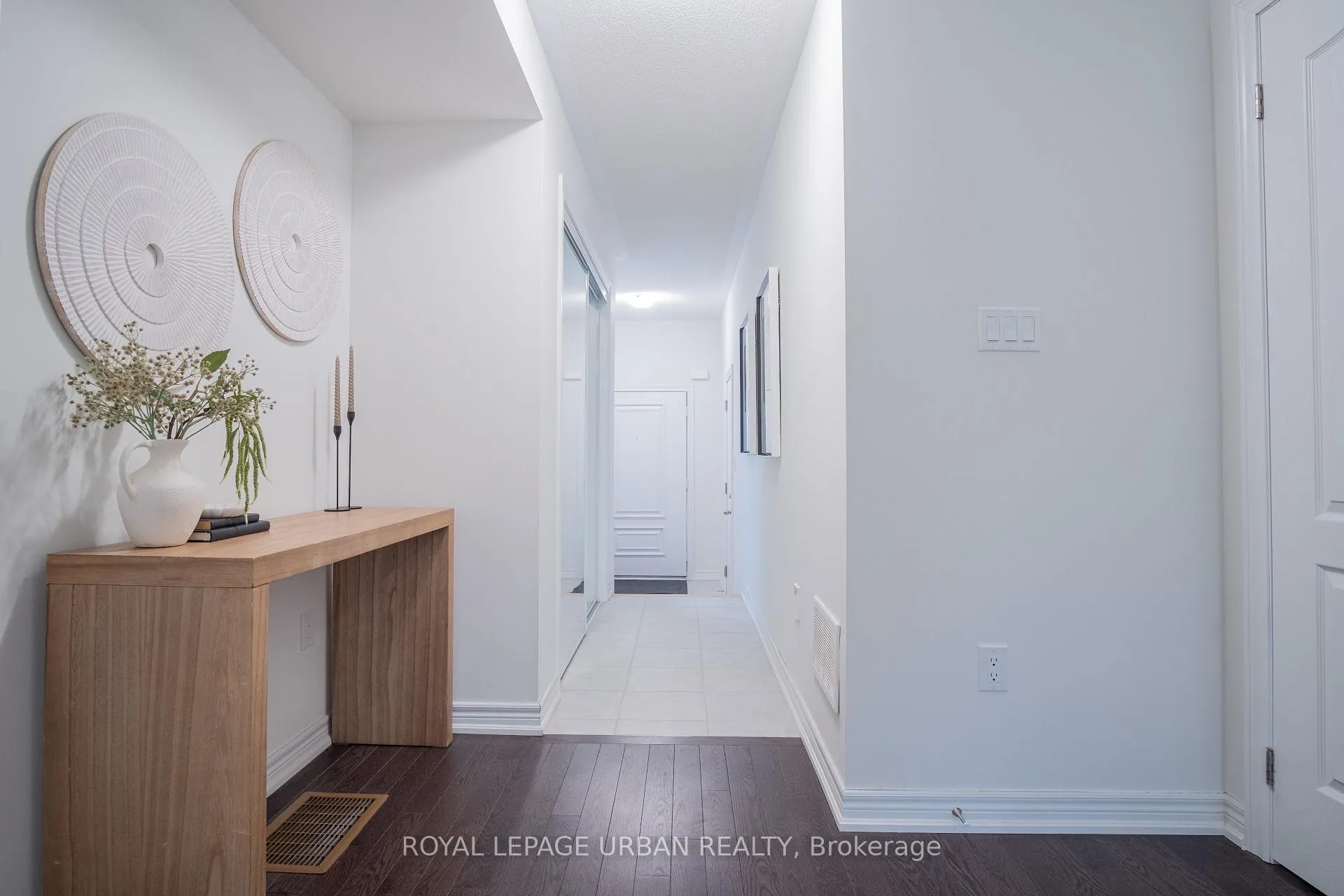Photo 2 of 3963 Lodi Road, Burlington, Alton — HOMEH