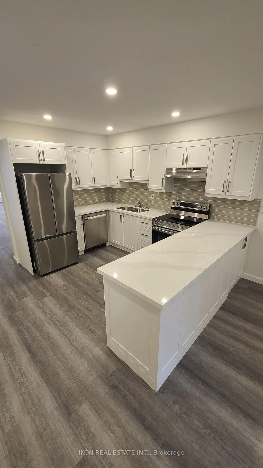 Photo 12 of 31 Torrens Avenue, Toronto, Broadview North — HOMEH