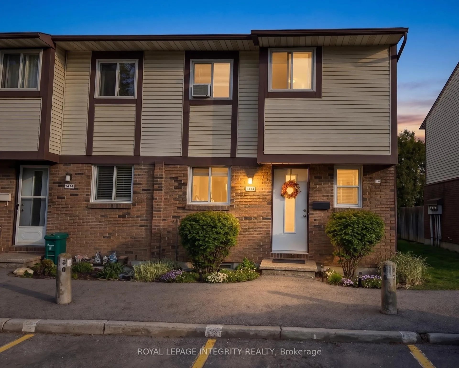 Photo 1 of Unit 6, 1414 Foxwell Street, Ottawa, Pineview — HOMEH