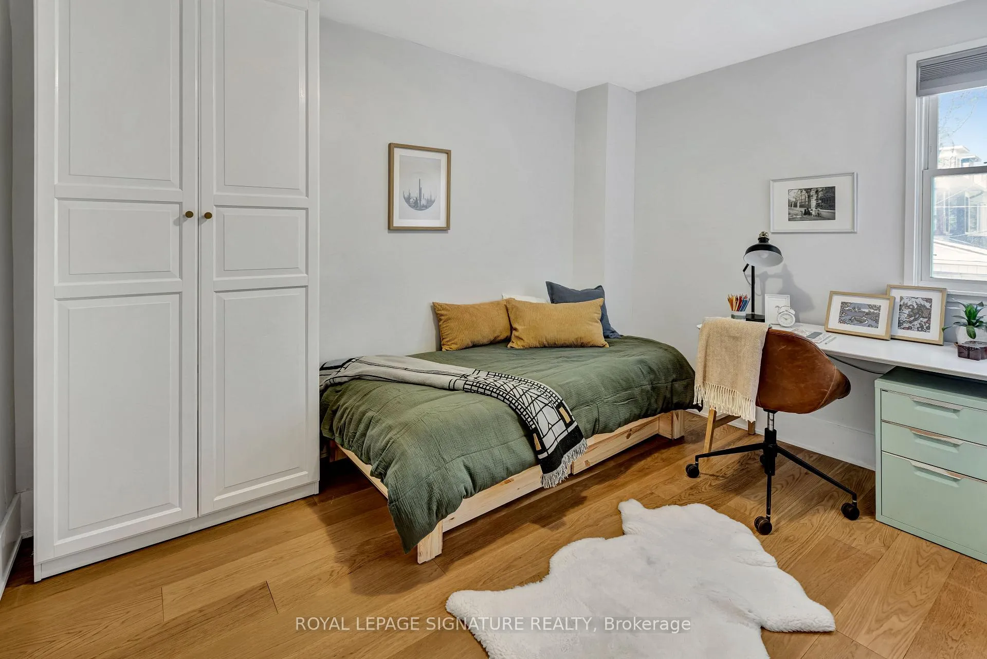 Photo 11 of 190 Alton Avenue, Toronto, South Riverdale — HOMEH