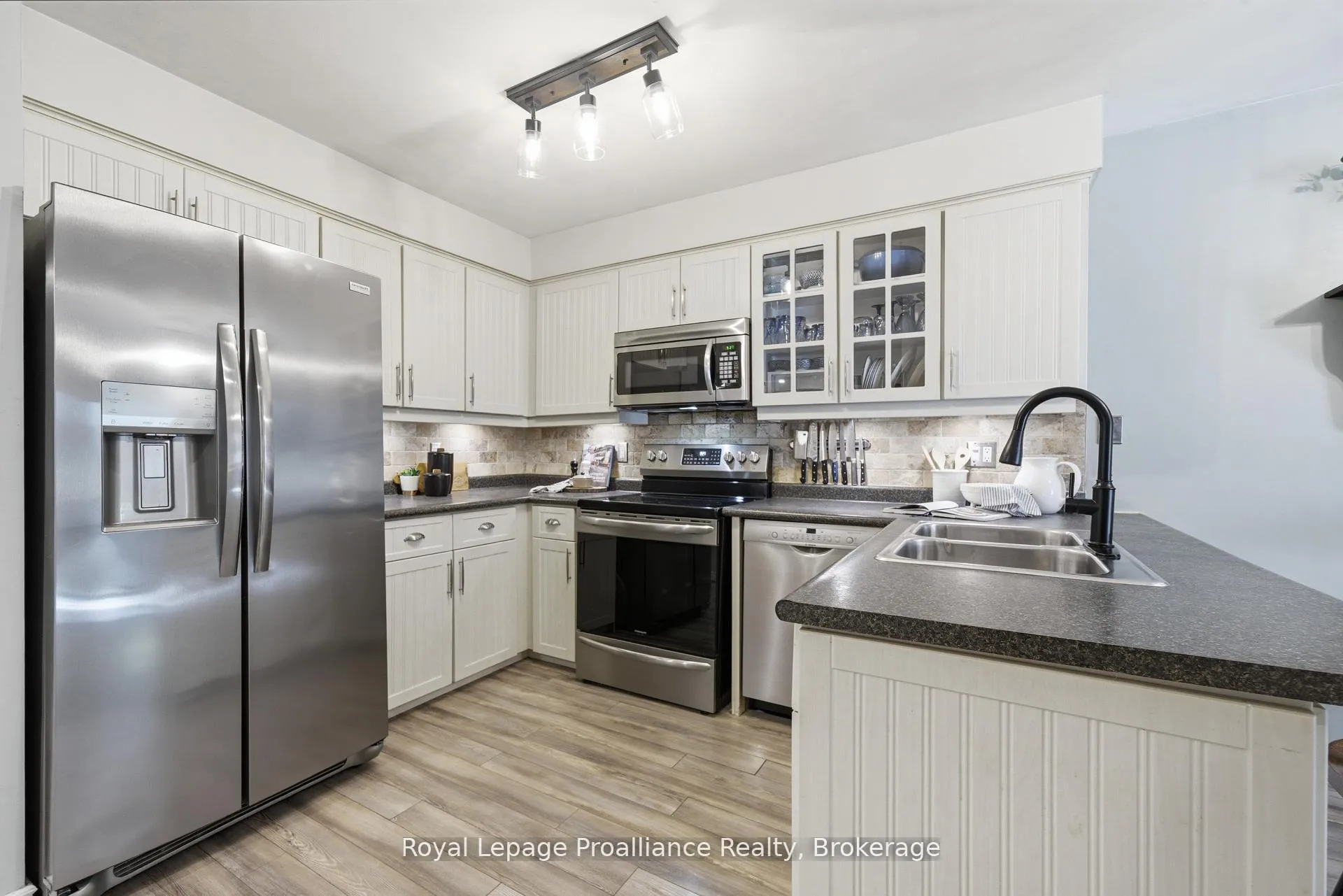 Photo 14 of 4 Henderson Drive, Whitby, Pringle Creek — HOMEH