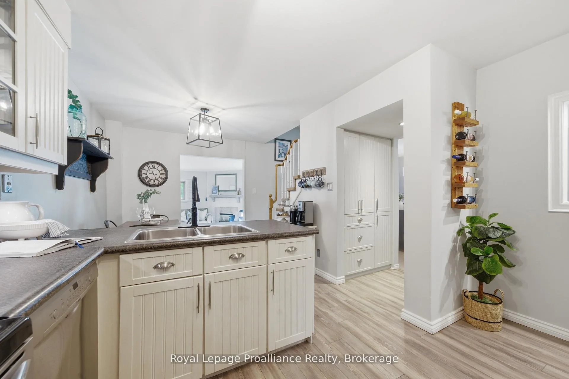 Photo 17 of 4 Henderson Drive, Whitby, Pringle Creek — HOMEH