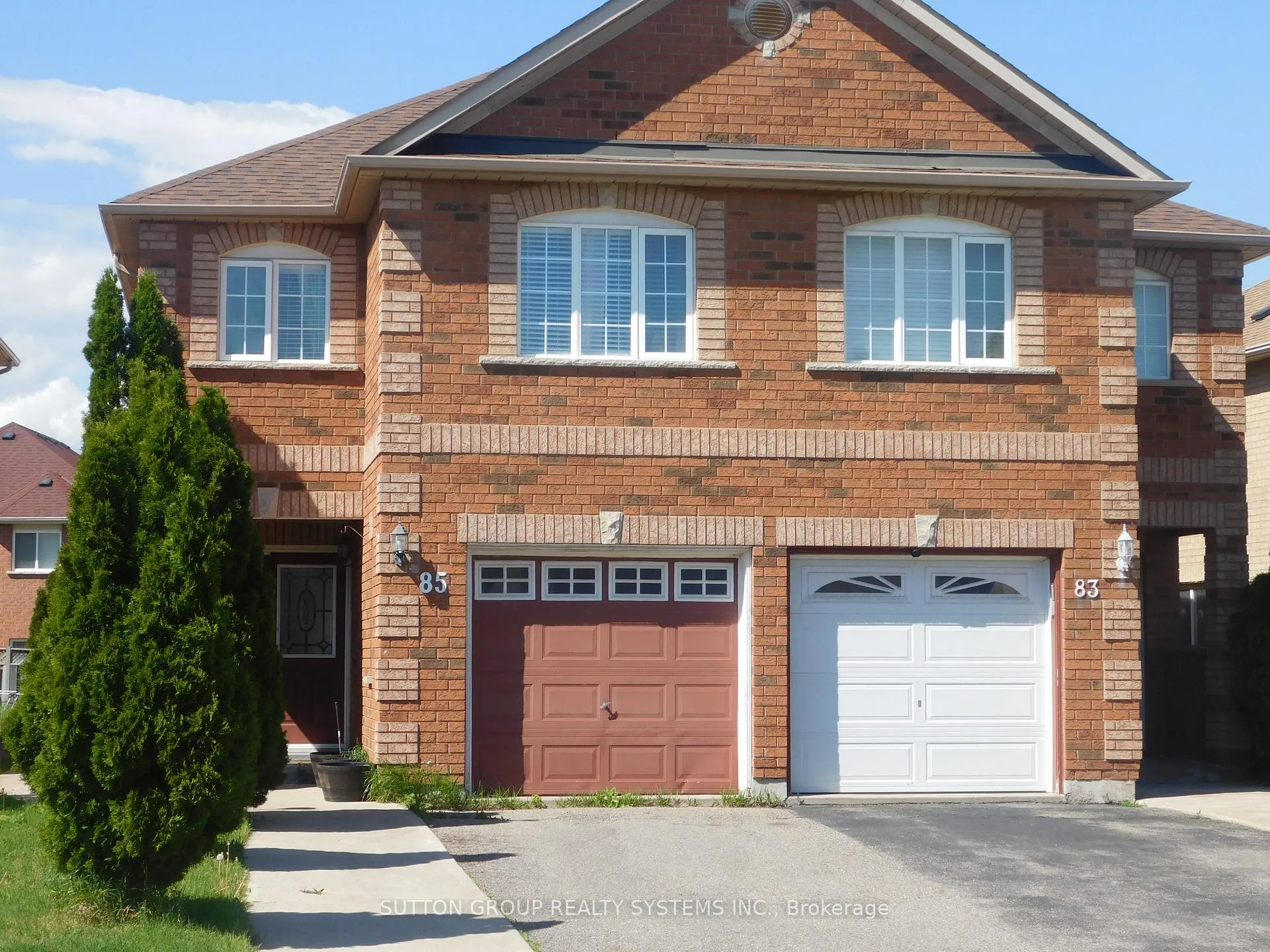 Photo 2 of 85 Weather Vane Lane E, Brampton, Fletcher's Creek Village — HOMEH