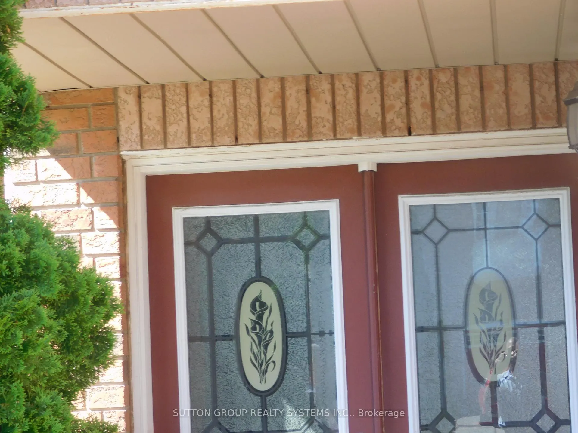 Photo 3 of 85 Weather Vane Lane E, Brampton, Fletcher's Creek Village — HOMEH