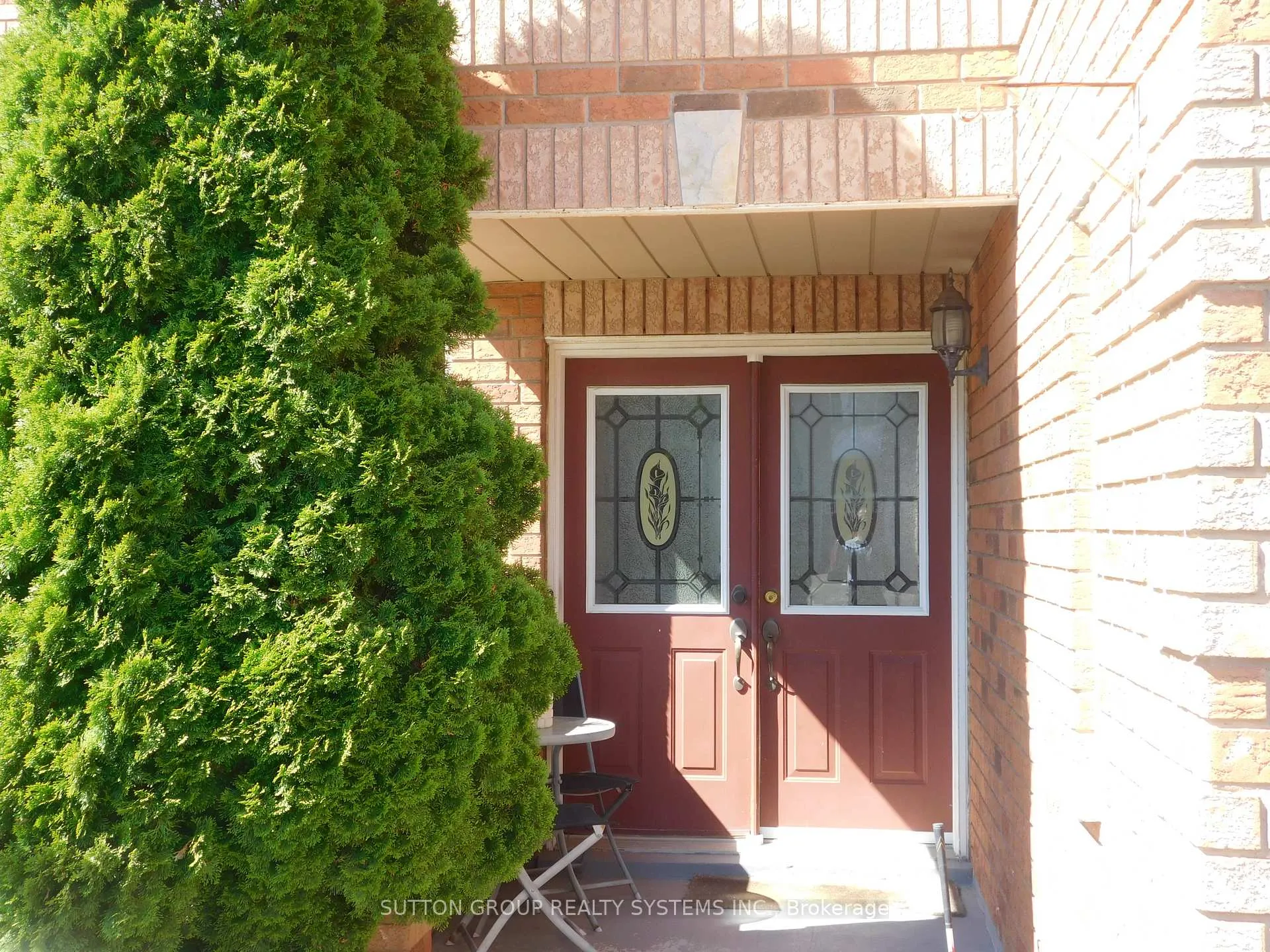 Photo 4 of 85 Weather Vane Lane E, Brampton, Fletcher's Creek Village — HOMEH