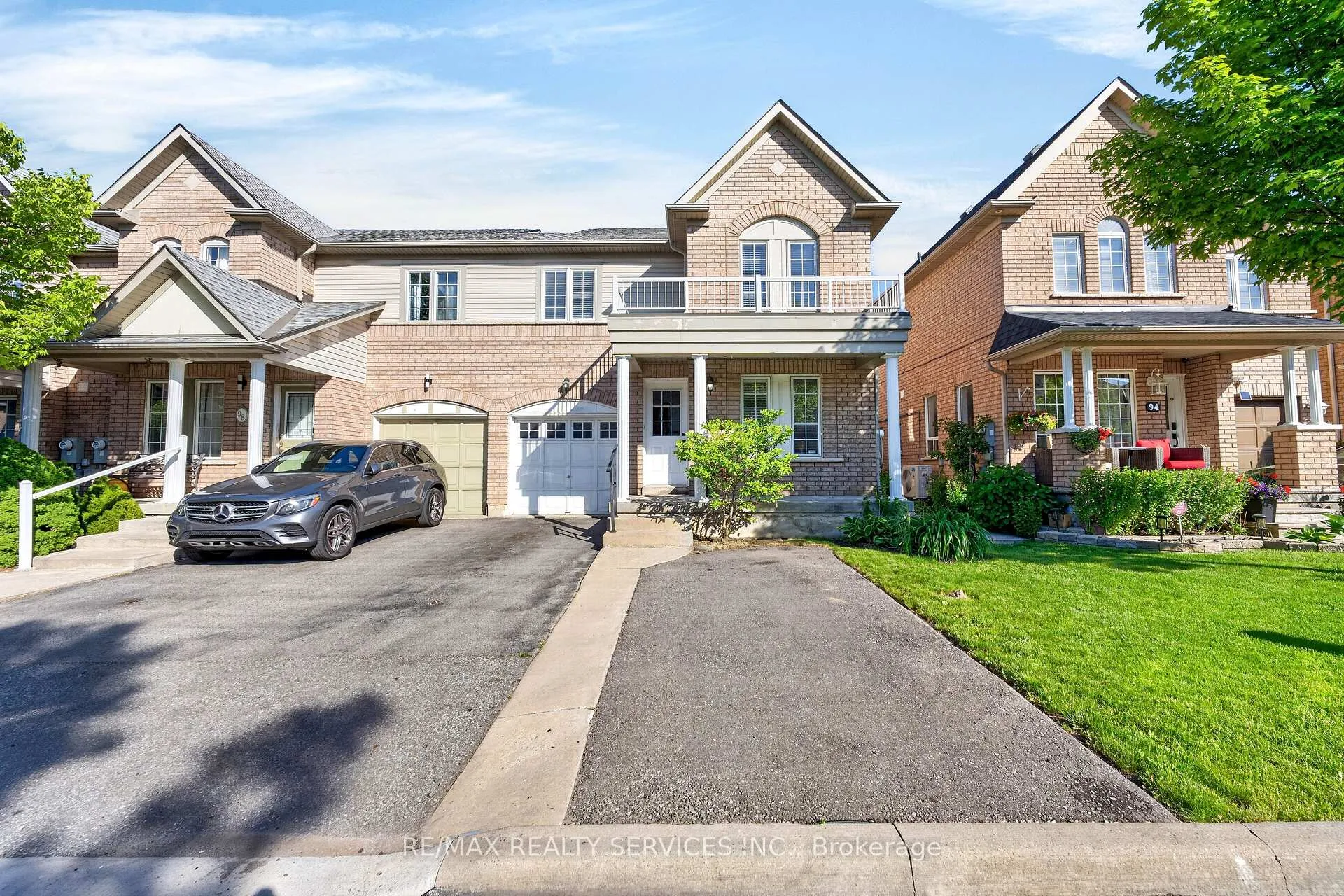 Photo 2 of 96 Tideland Drive, Brampton, Fletcher's Meadow — HOMEH