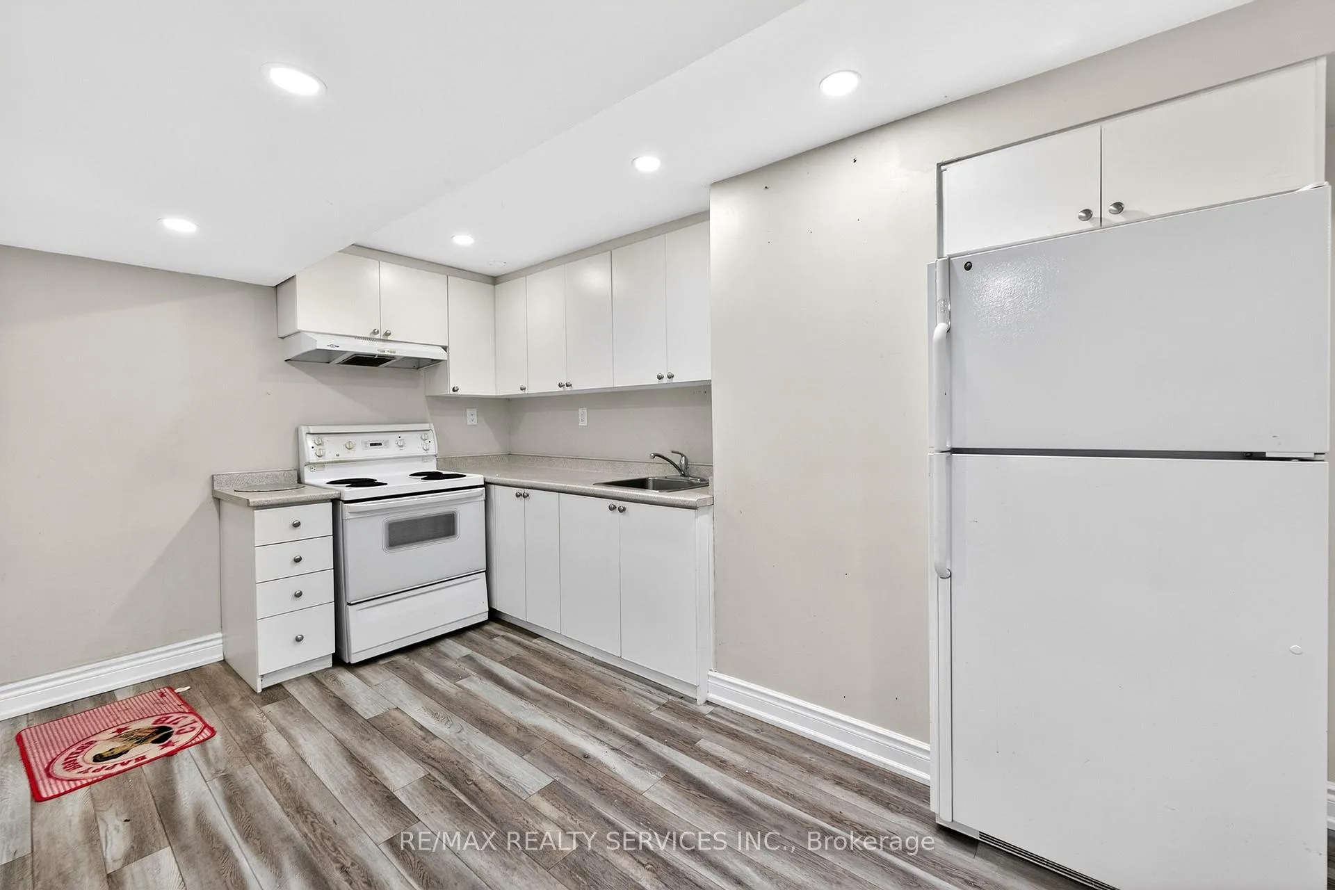 Photo 37 of 96 Tideland Drive, Brampton, Fletcher's Meadow — HOMEH