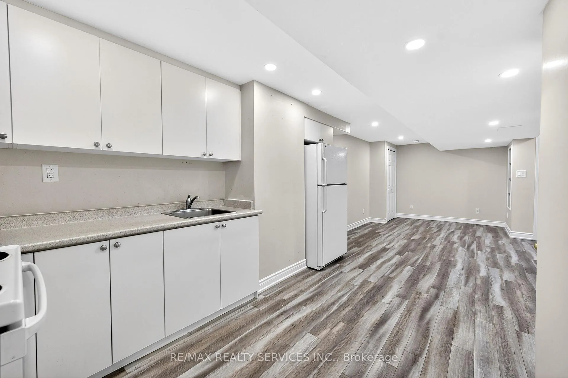 Photo 39 of 96 Tideland Drive, Brampton, Fletcher's Meadow — HOMEH