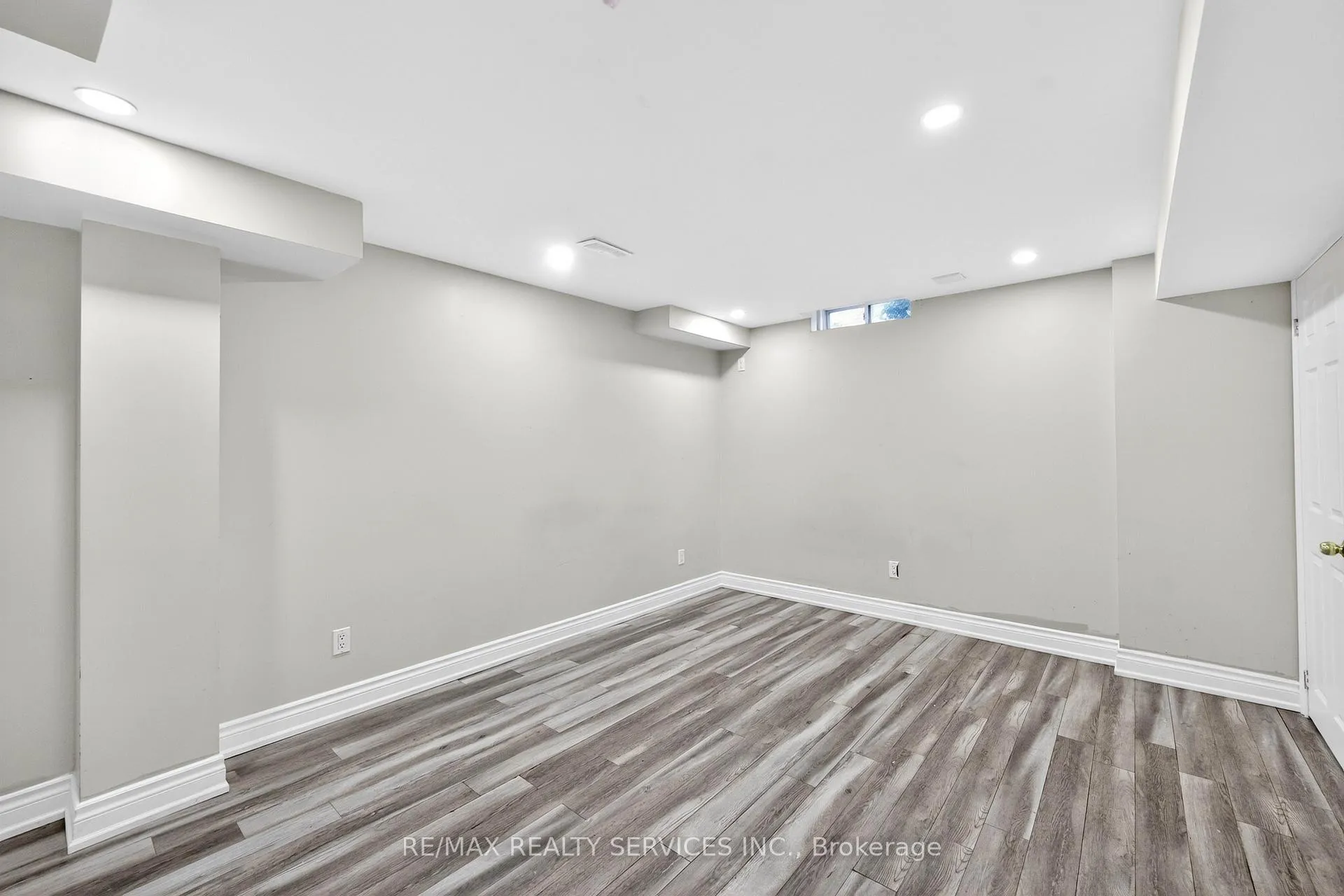 Photo 40 of 96 Tideland Drive, Brampton, Fletcher's Meadow — HOMEH