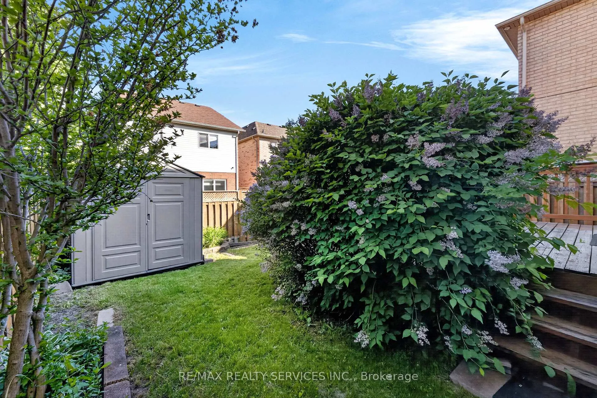Photo 46 of 96 Tideland Drive, Brampton, Fletcher's Meadow — HOMEH
