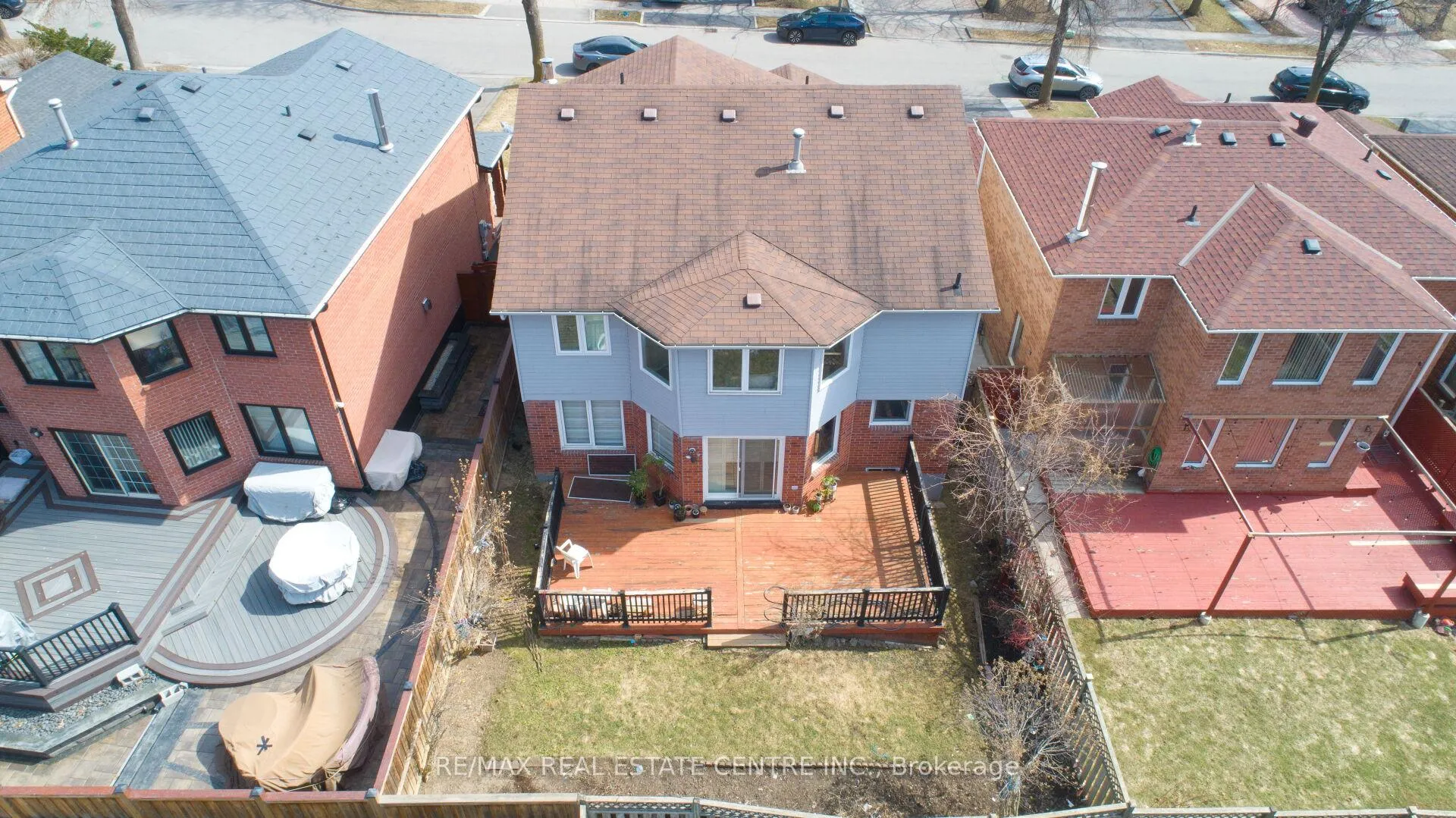 Photo 42 of 34 Smithers Crescent, Brampton, Brampton South — HOMEH