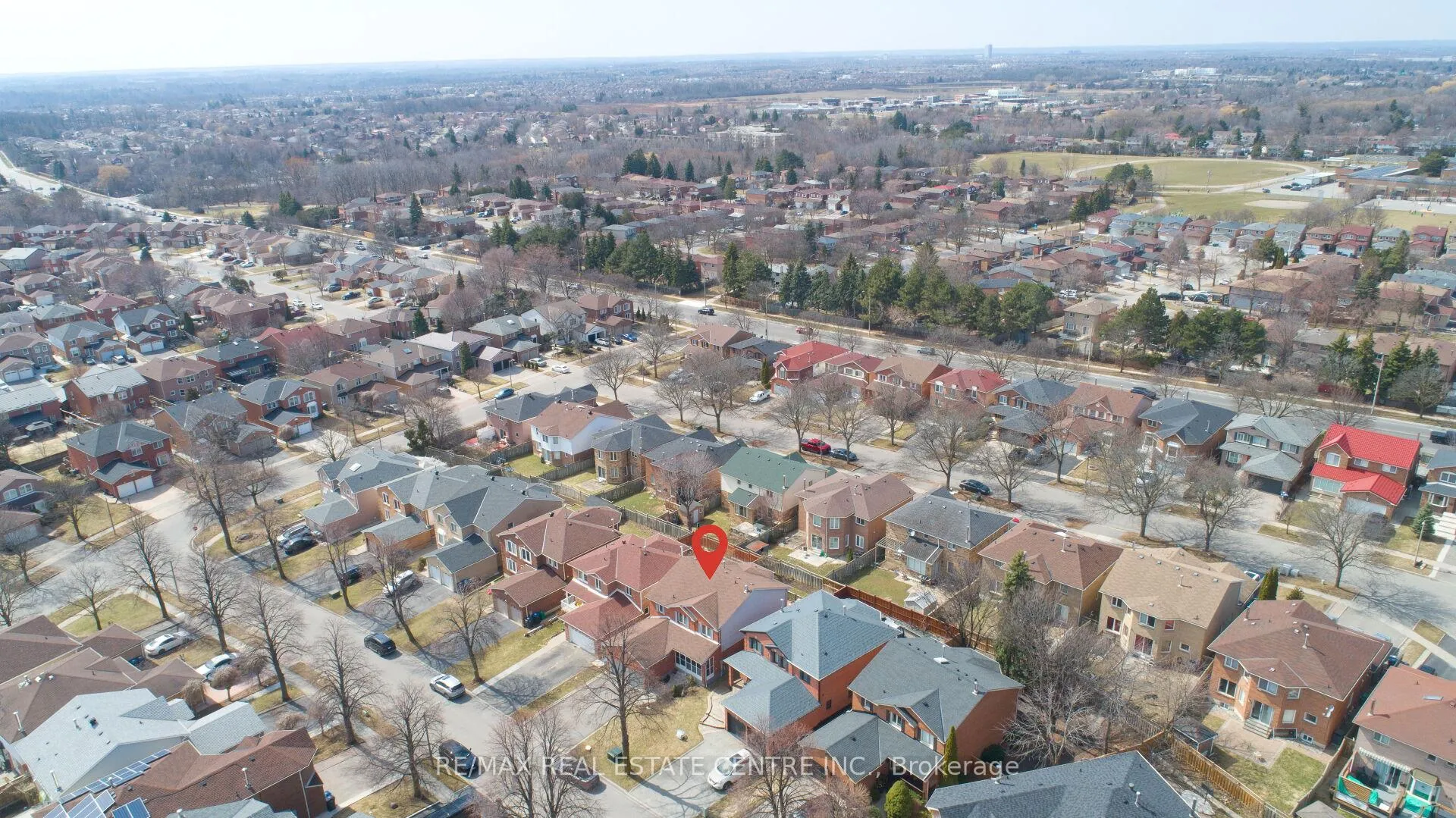 Photo 43 of 34 Smithers Crescent, Brampton, Brampton South — HOMEH