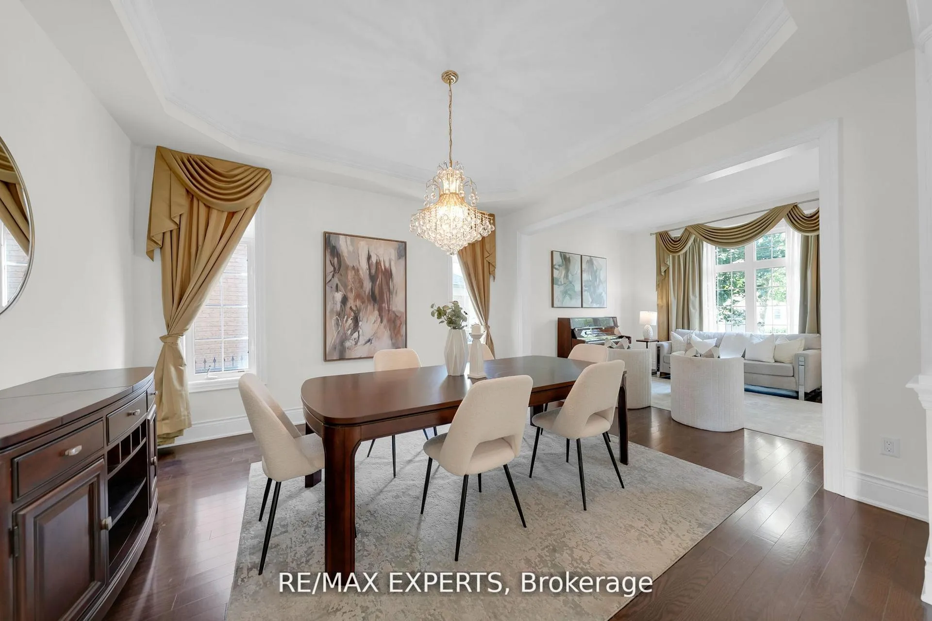 Photo 13 of 134 Orleans Circle, Vaughan, Vellore Village — HOMEH