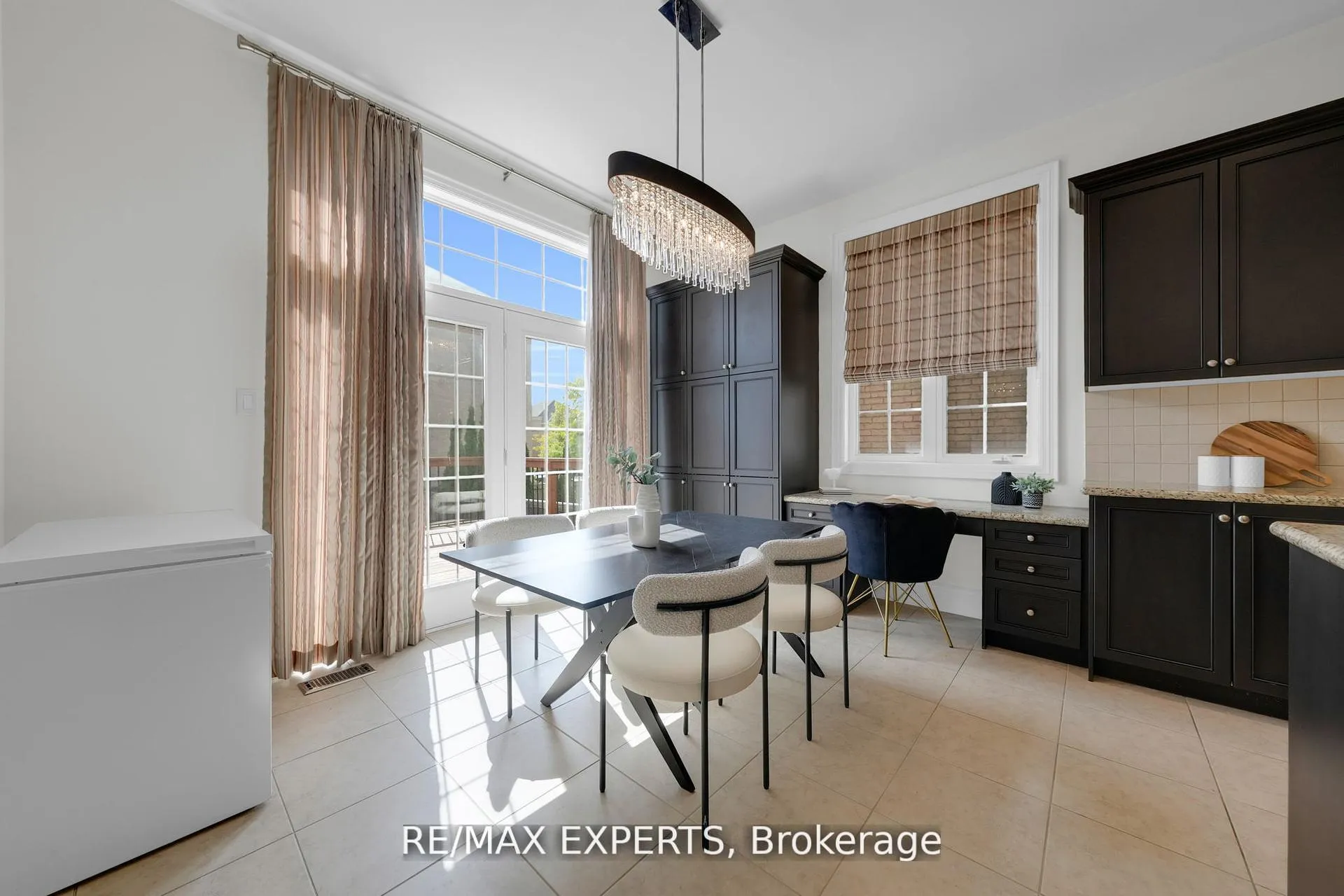 Photo 20 of 134 Orleans Circle, Vaughan, Vellore Village — HOMEH