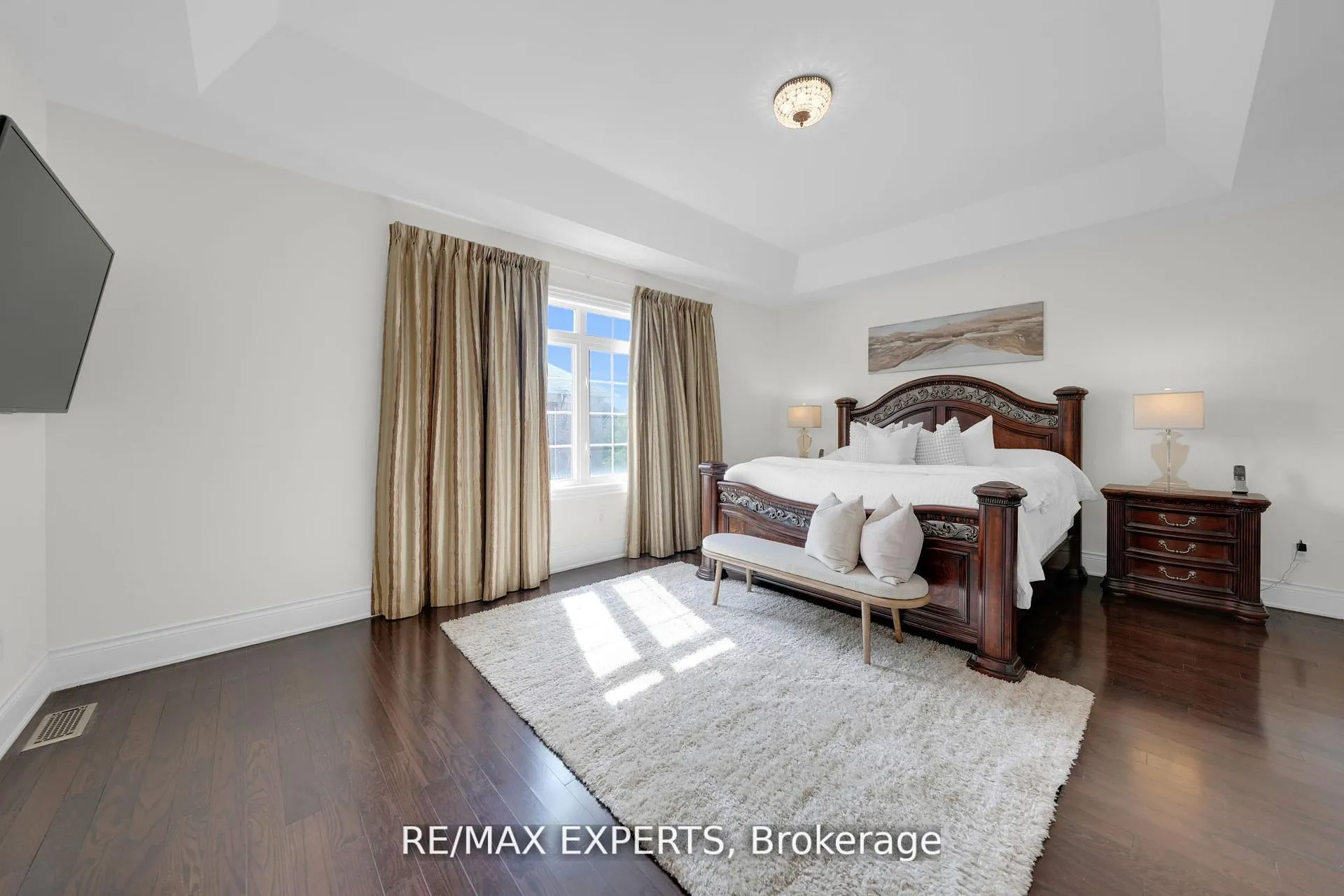 Photo 32 of 134 Orleans Circle, Vaughan, Vellore Village — HOMEH