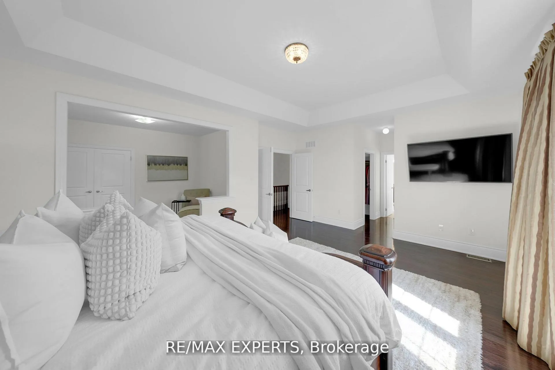 Photo 35 of 134 Orleans Circle, Vaughan, Vellore Village — HOMEH