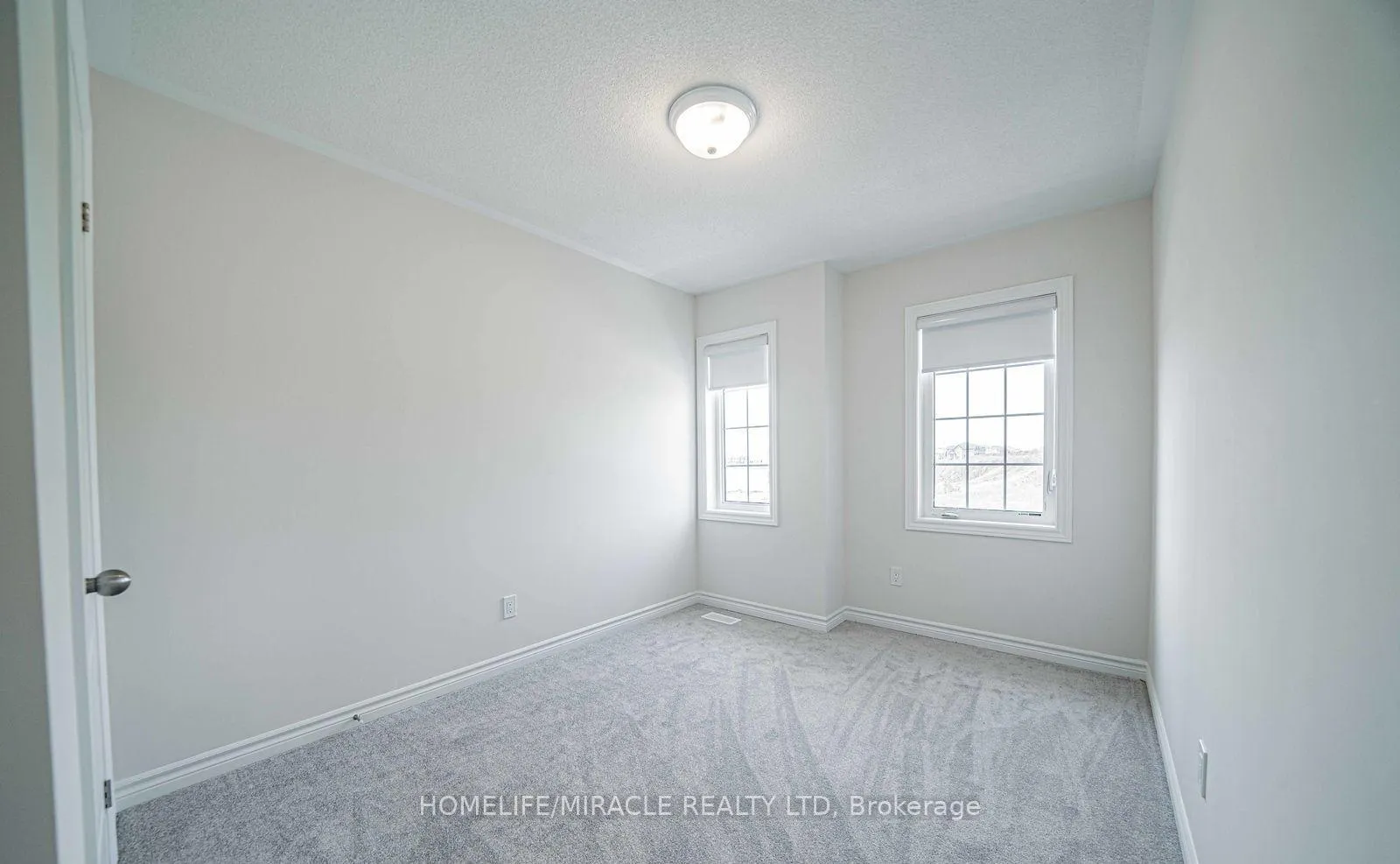 Photo 9 of 1111 Black Cherry Drive, Oshawa, Taunton — HOMEH