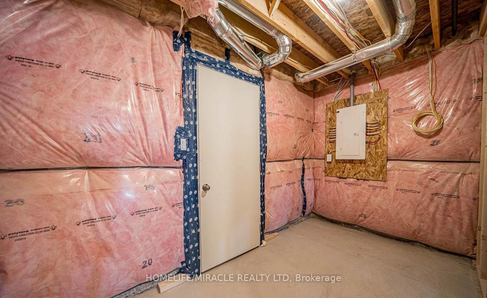 Photo 13 of 1111 Black Cherry Drive, Oshawa, Taunton — HOMEH