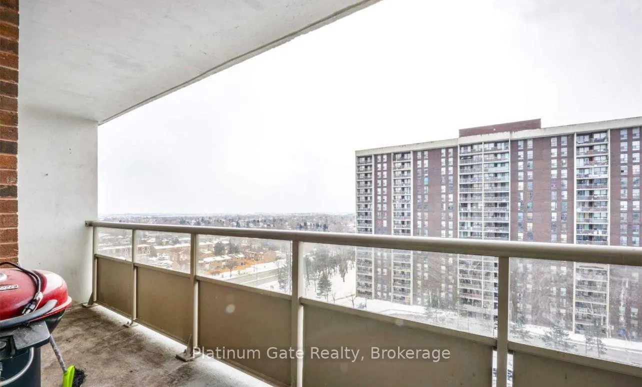 Photo 5 of Unit 1210, 4 Kings Cross Road, Brampton, Queen Street Corridor — HOMEH