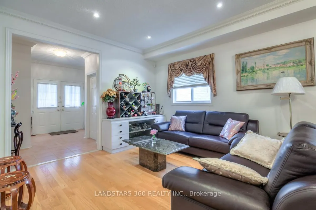 Photo 7 of 343 Castlemore Avenue, Markham, Berczy — HOMEH