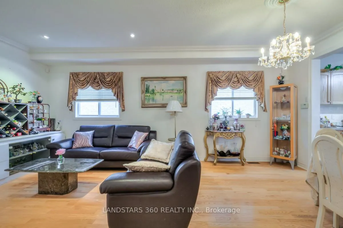 Photo 8 of 343 Castlemore Avenue, Markham, Berczy — HOMEH
