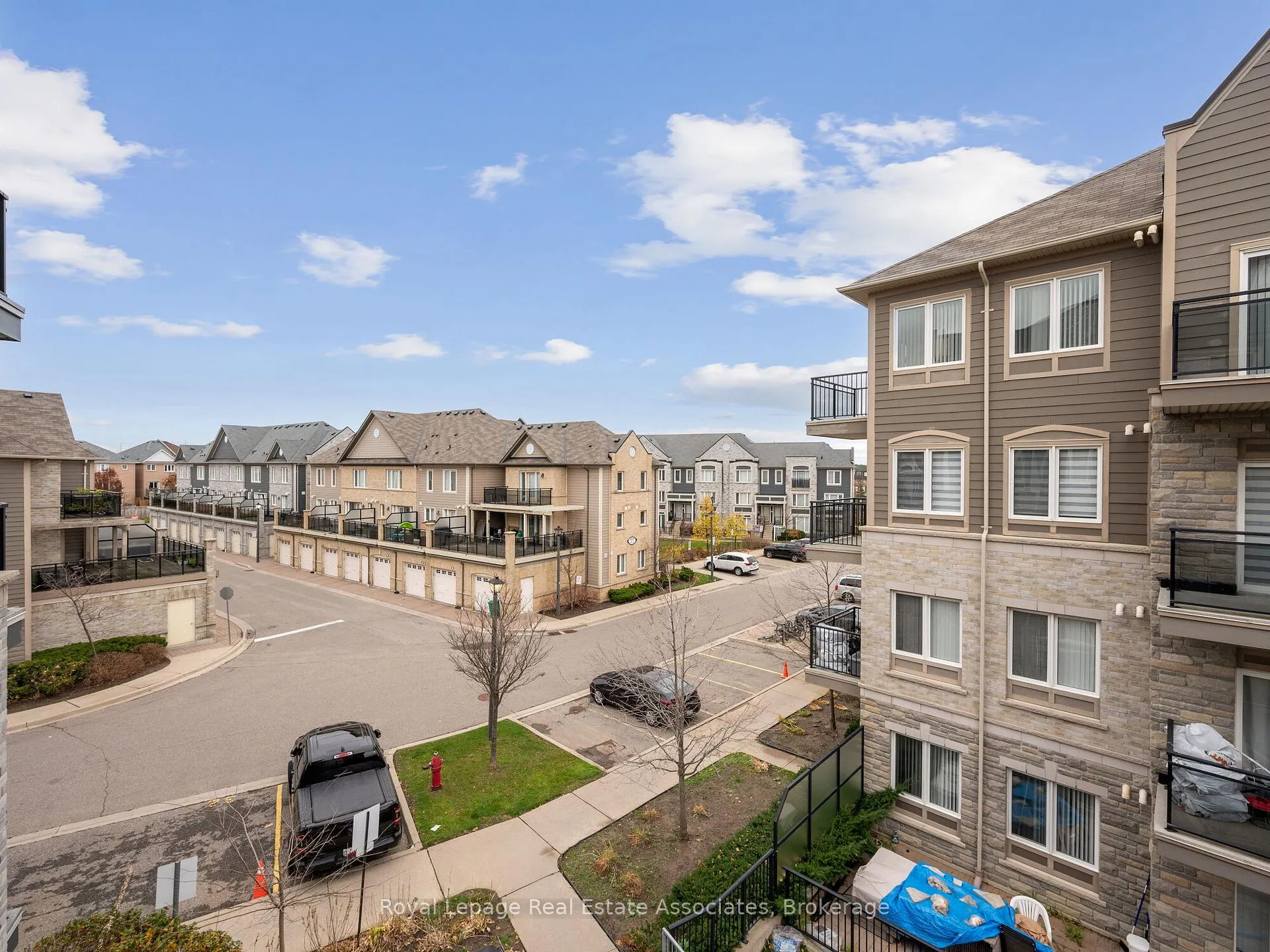 Photo 14 of Unit 304, 3075 Thomas Street, Mississauga, Churchill Meadows — HOMEH