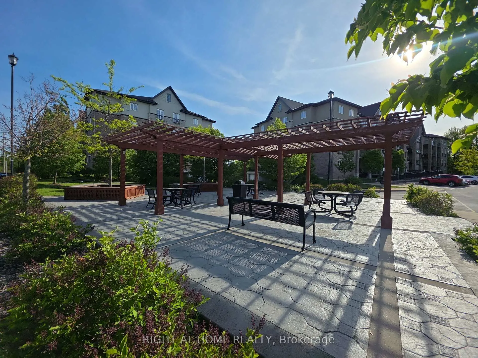 Photo 12 of Unit 305, 44 Ferndale Drive S, Barrie, Ardagh — HOMEH