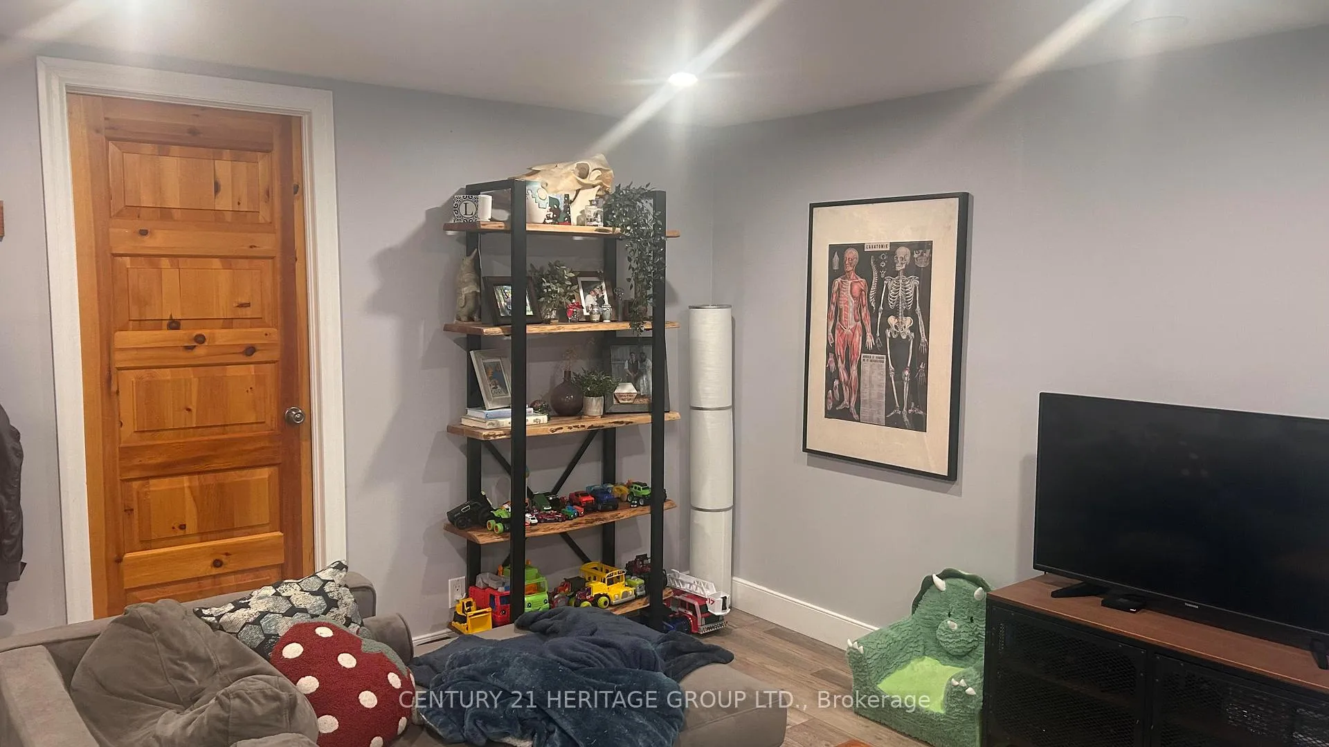 Photo 5 of 2 Windle Court, New Tecumseth, Tottenham — HOMEH