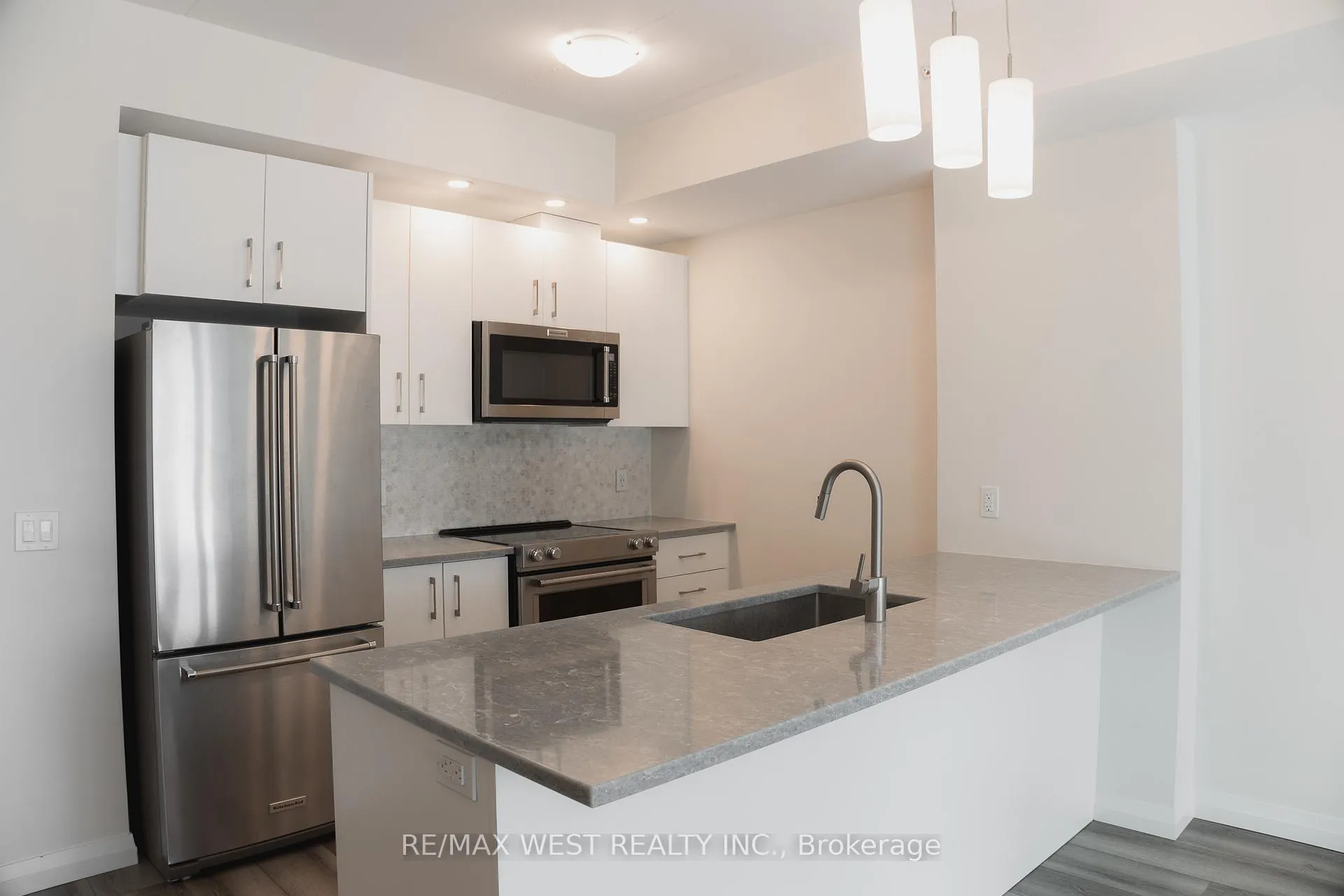 Photo 15 of 108 Garment Street, Kitchener, City Commercial Core — HOMEH