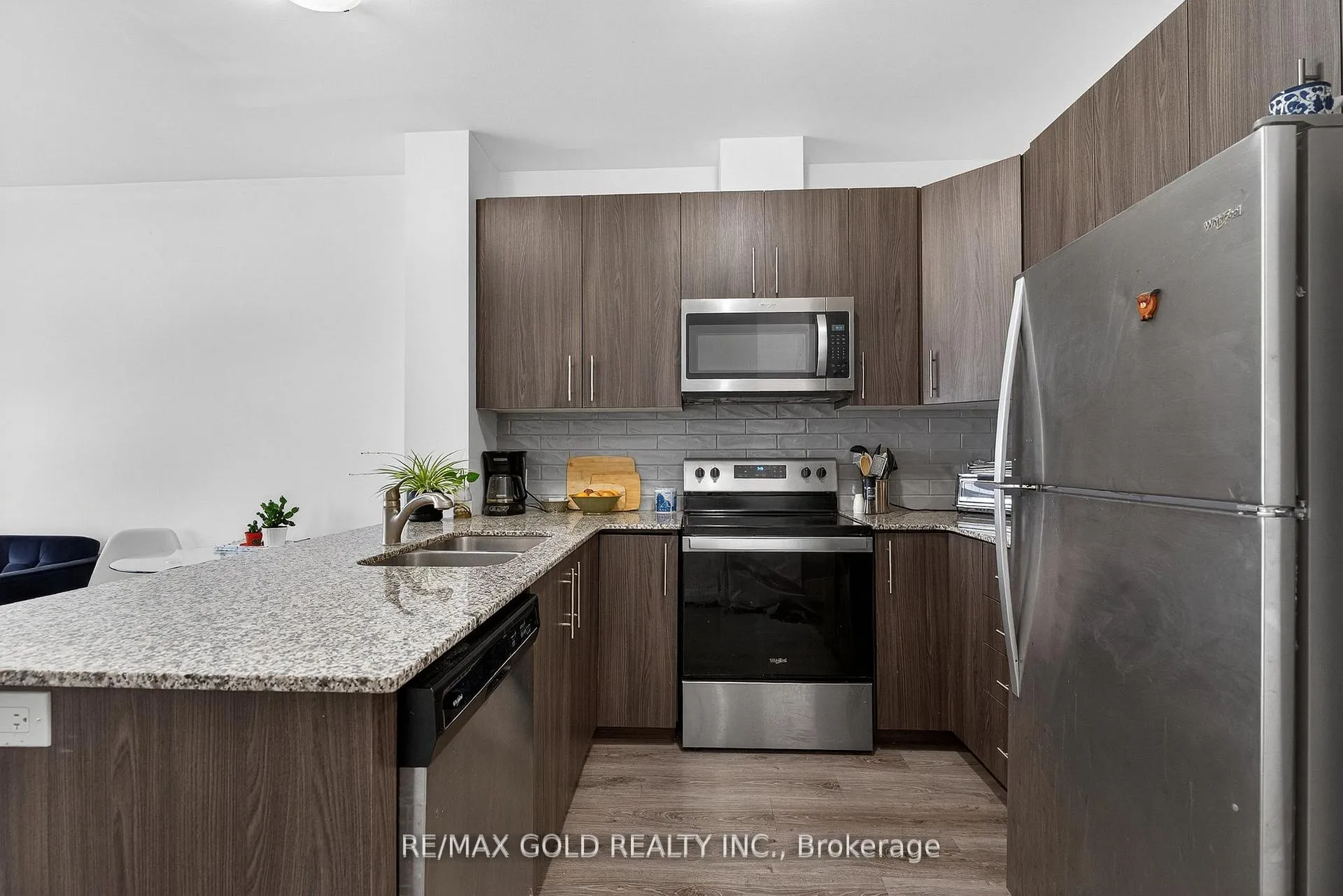 Photo 23 of Unit 1010, 104 Garment Street, Kitchener, Cherry Hill — HOMEH