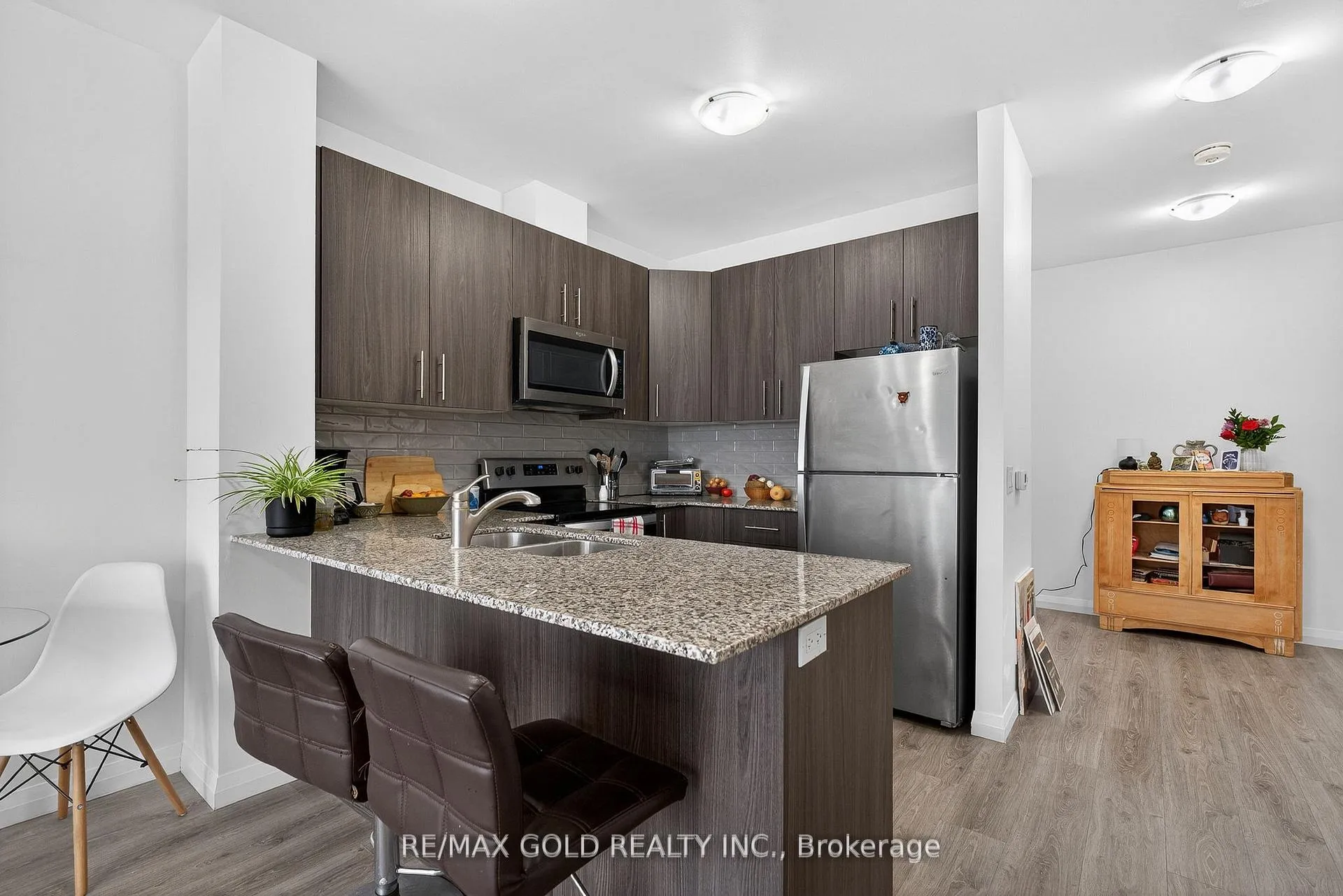 Photo 24 of Unit 1010, 104 Garment Street, Kitchener, Cherry Hill — HOMEH