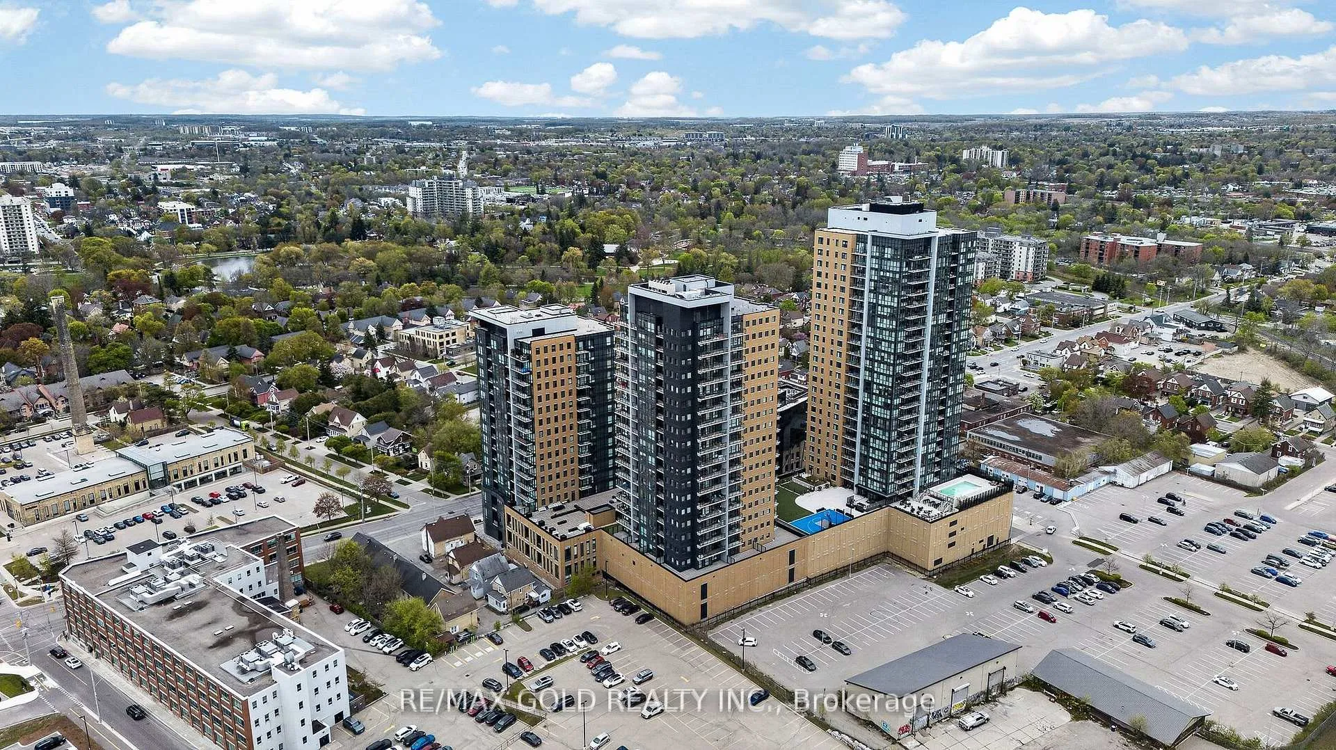 Photo 40 of Unit 1010, 104 Garment Street, Kitchener, Cherry Hill — HOMEH