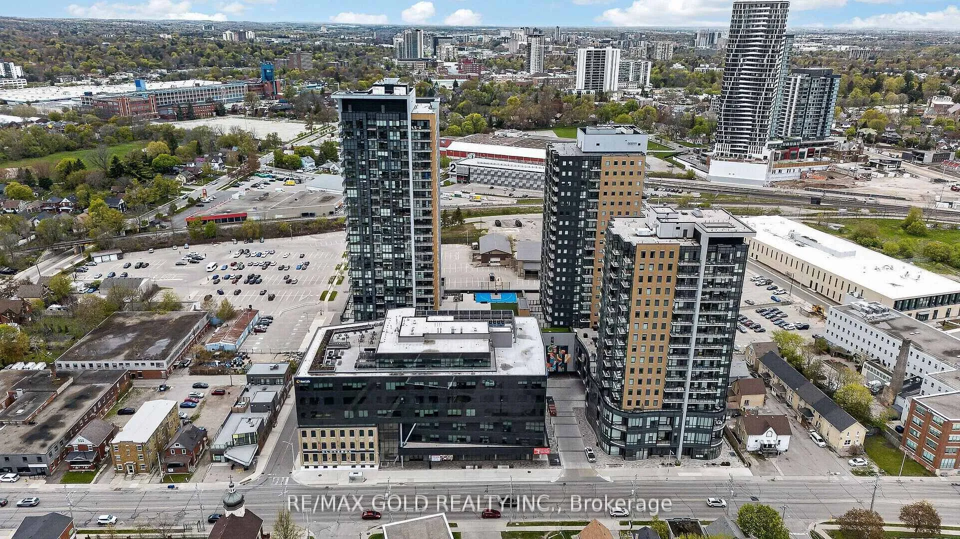 Photo 41 of Unit 1010, 104 Garment Street, Kitchener, Cherry Hill — HOMEH