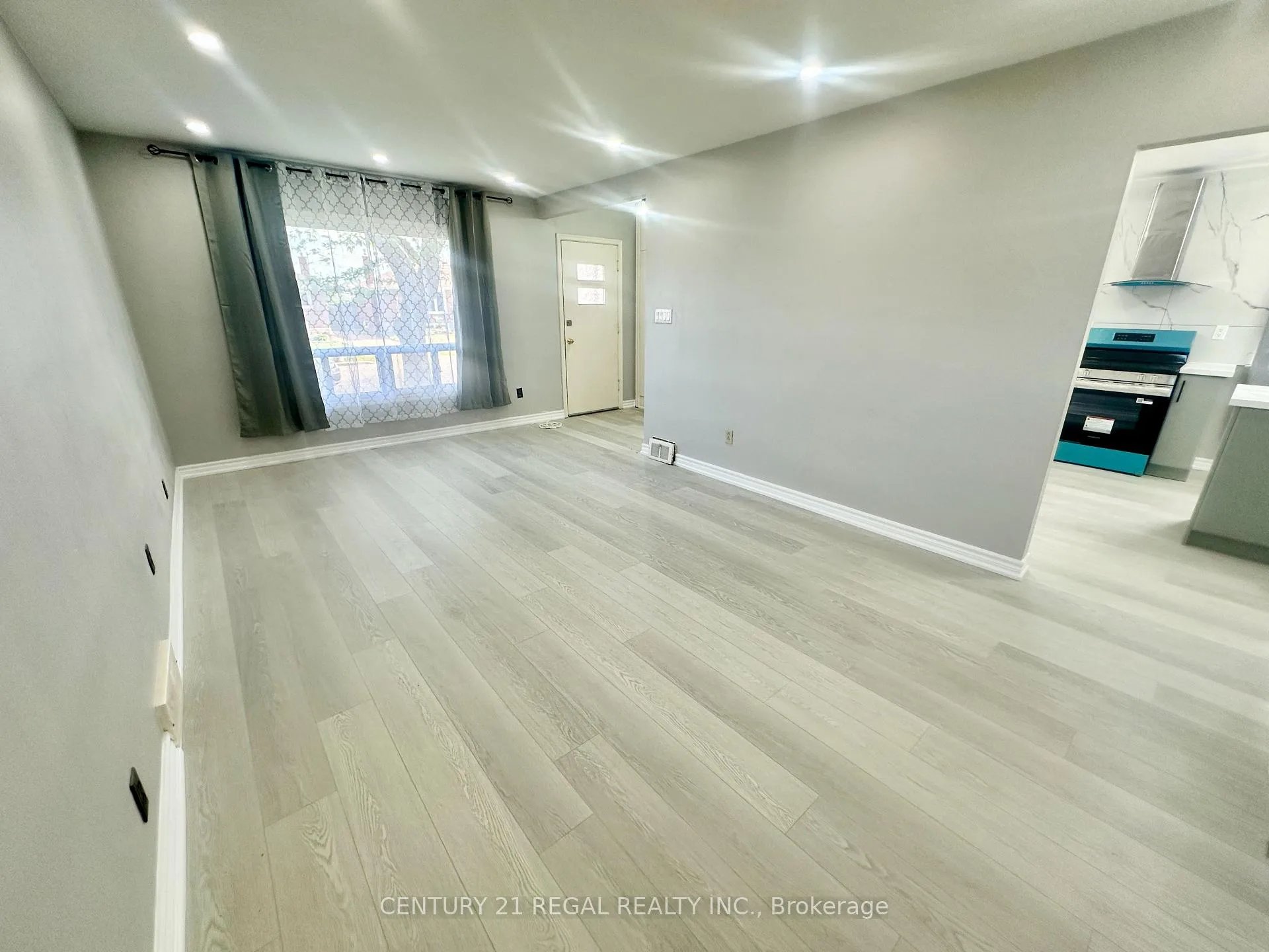 Photo 6 of Unit Main, 14 Reddins Road, Scarborough, Wexford-Maryvale — HOMEH