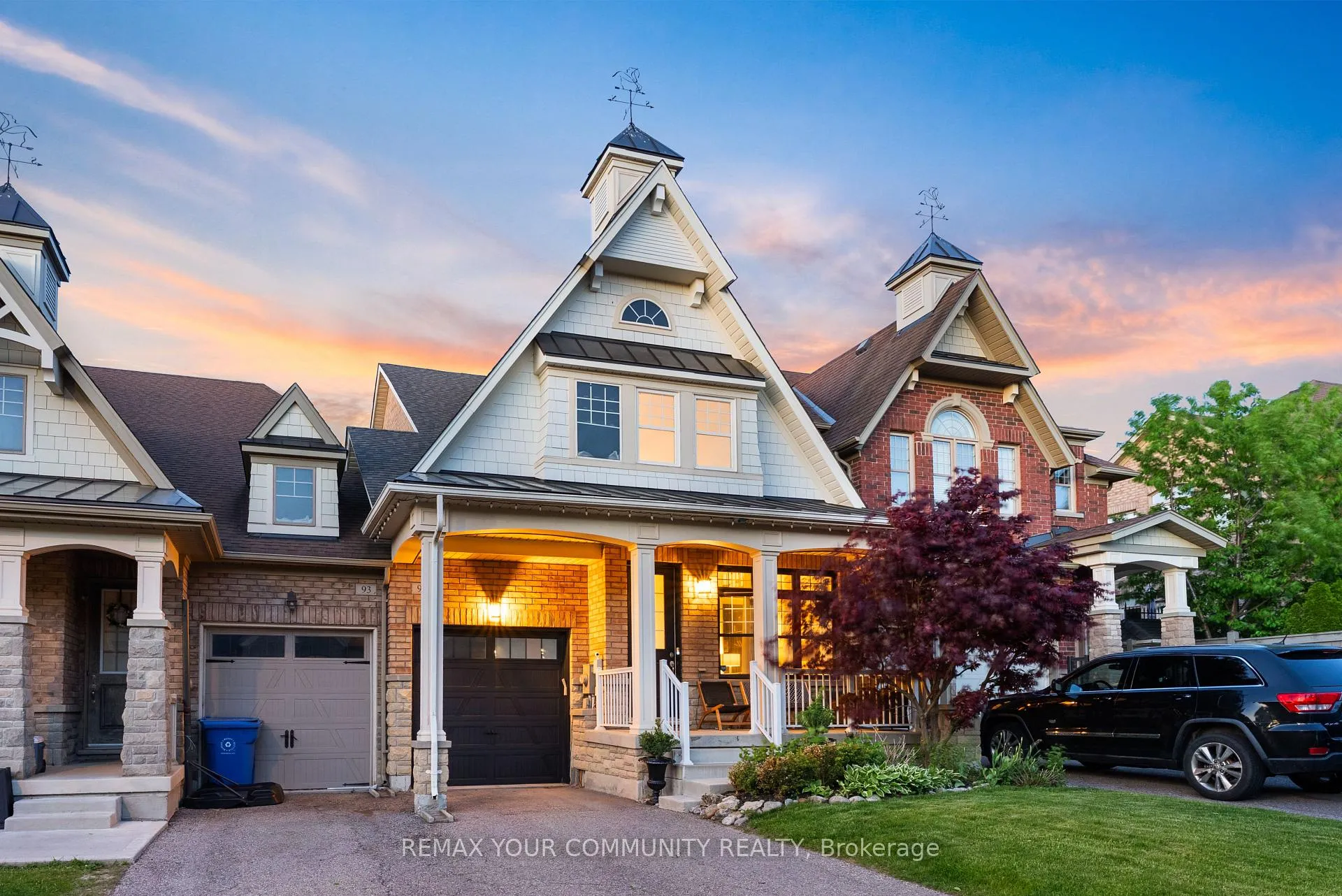 Photo 2 of 95 Alex Campbell Crescent, King, King City — HOMEH