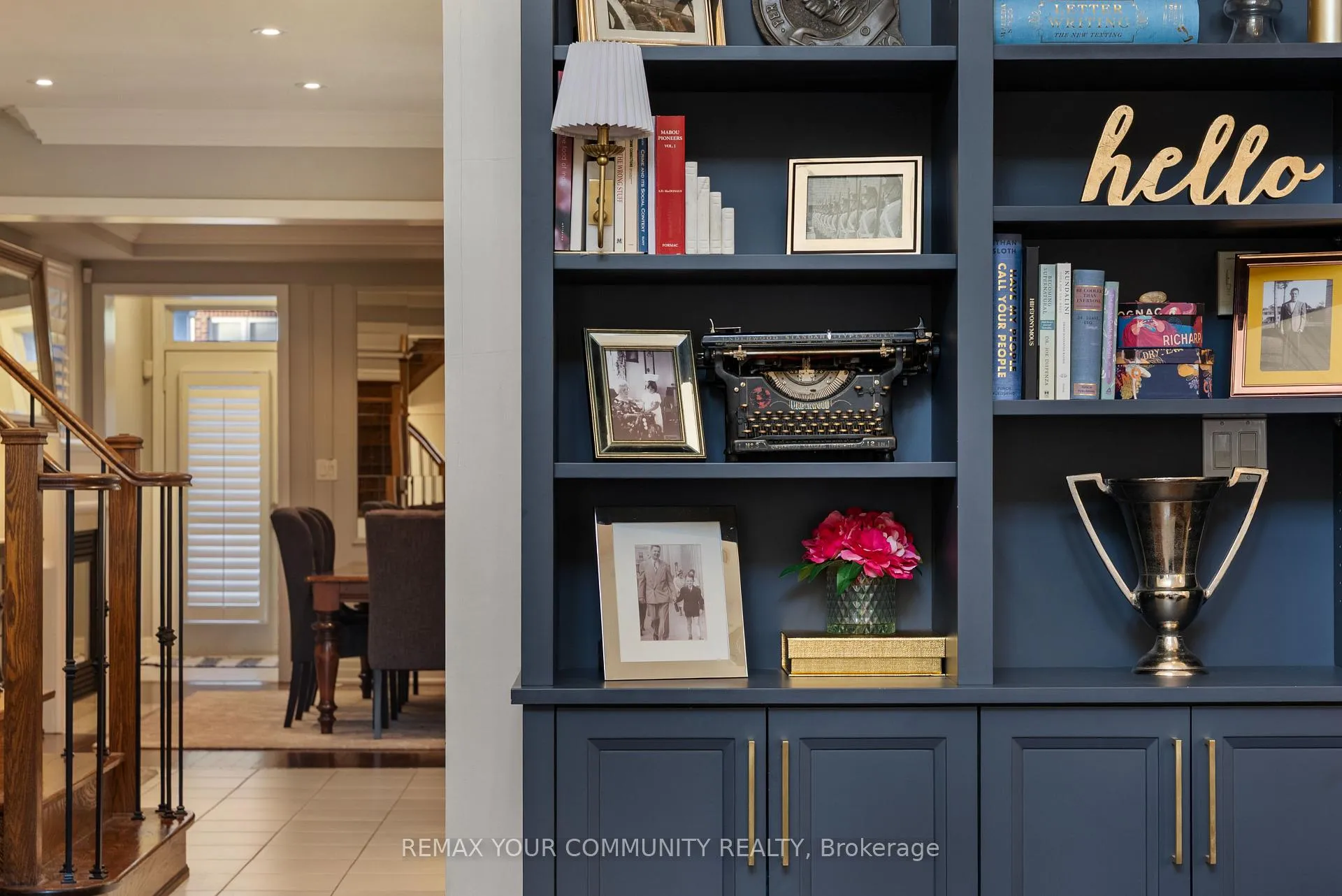 Photo 9 of 95 Alex Campbell Crescent, King, King City — HOMEH