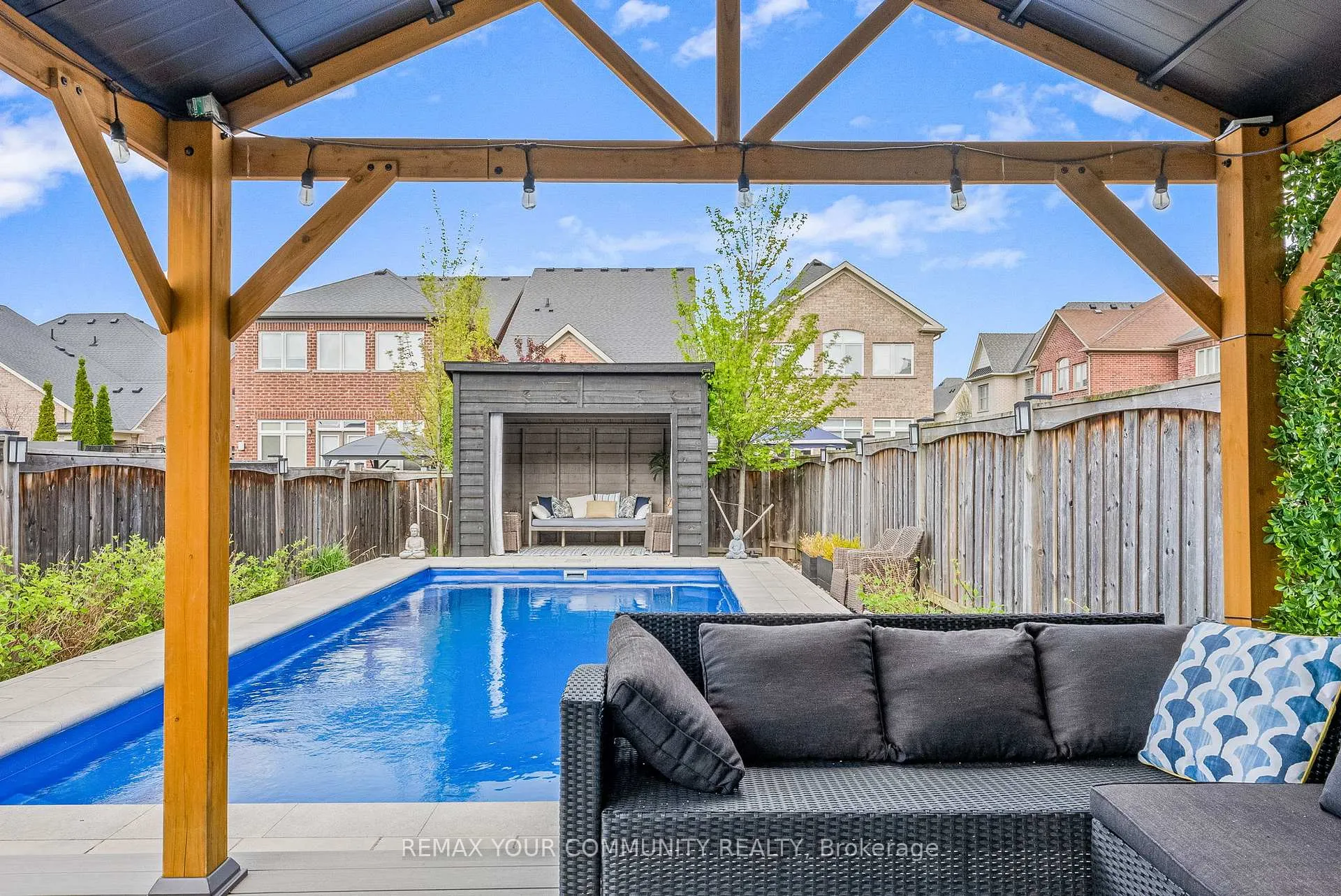 Photo 45 of 95 Alex Campbell Crescent, King, King City — HOMEH