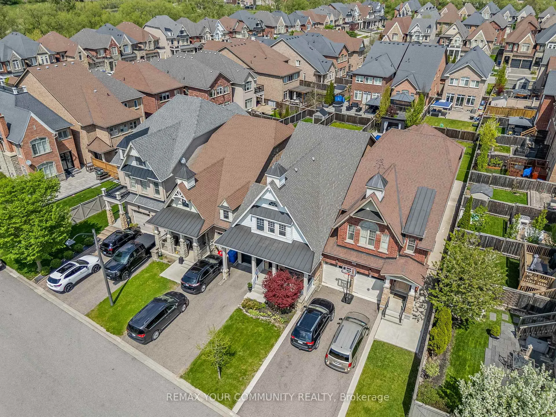 Photo 47 of 95 Alex Campbell Crescent, King, King City — HOMEH