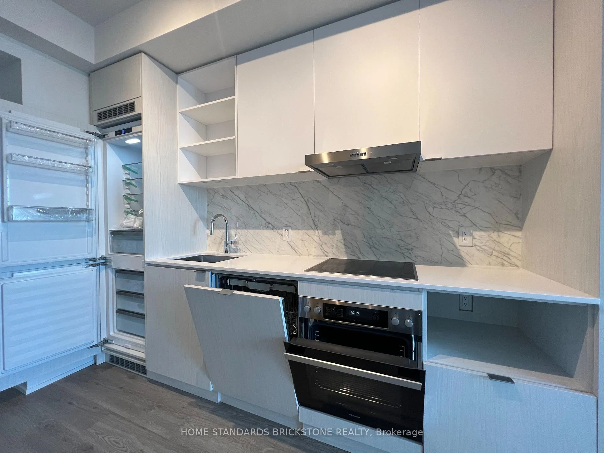 Photo 2 of Unit 6307, 55 Cooper Street, Toronto, Waterfront Communities — HOMEH
