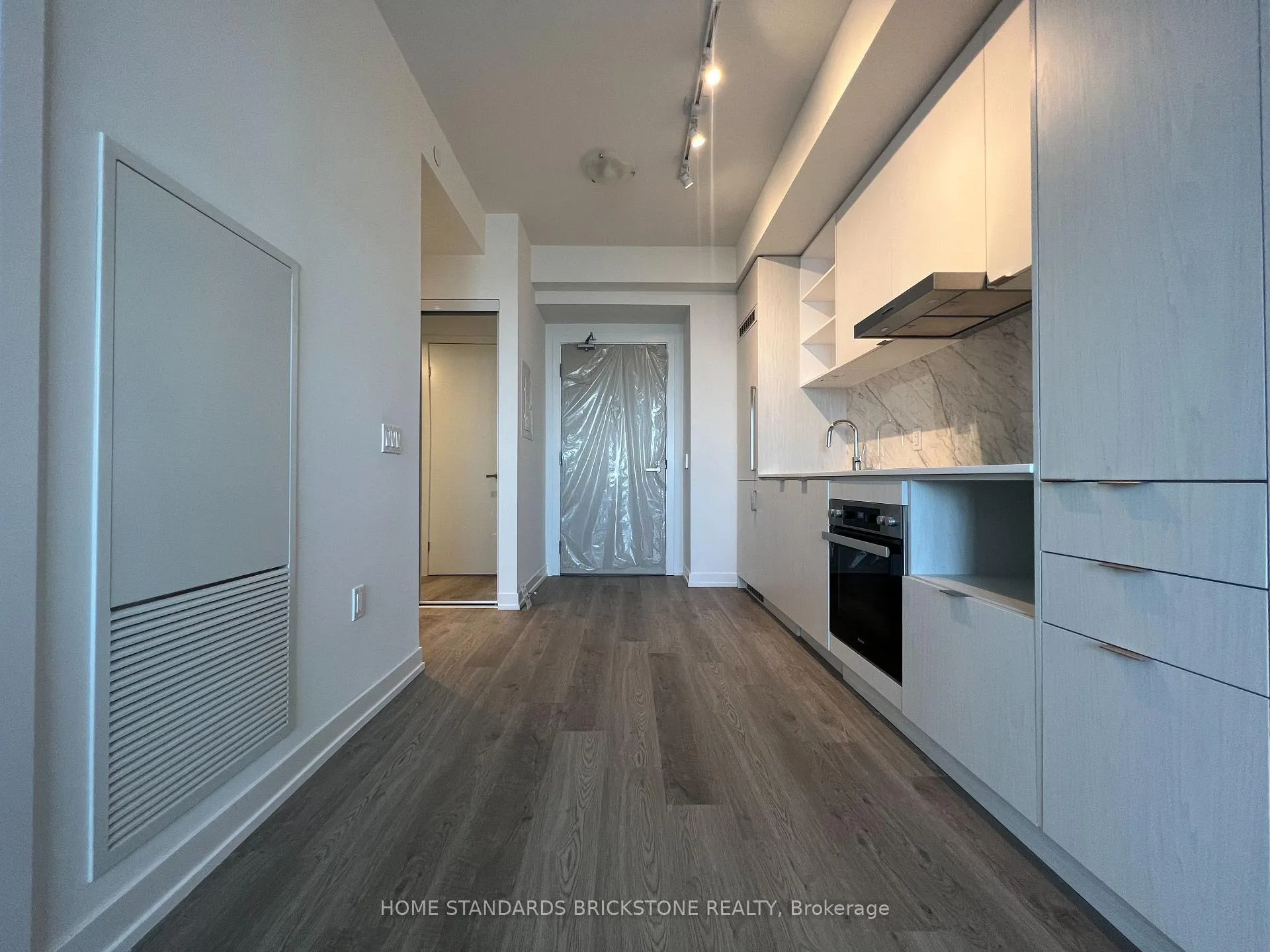 Photo 3 of Unit 6307, 55 Cooper Street, Toronto, Waterfront Communities — HOMEH