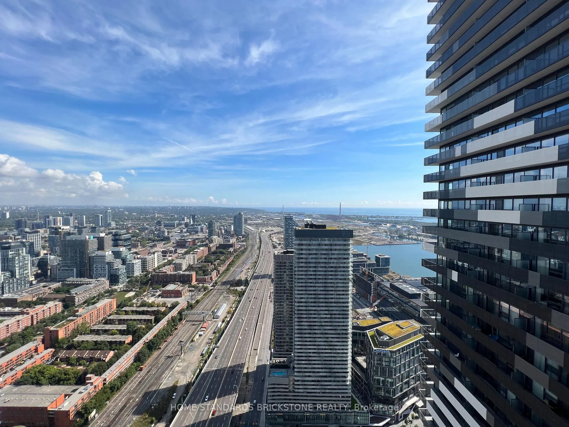 Photo 11 of Unit 6307, 55 Cooper Street, Toronto, Waterfront Communities — HOMEH